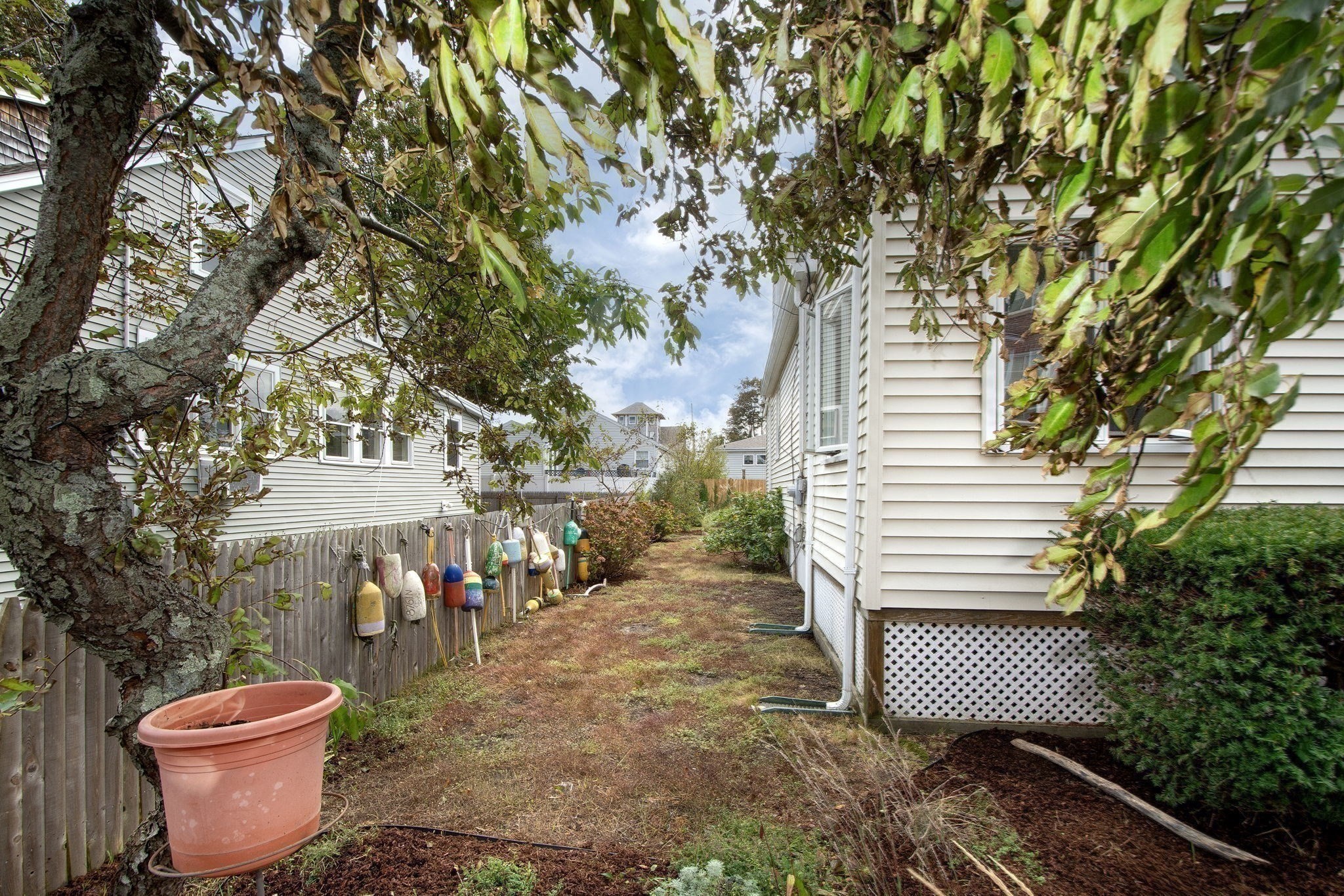 12 L Street Property Photo 25