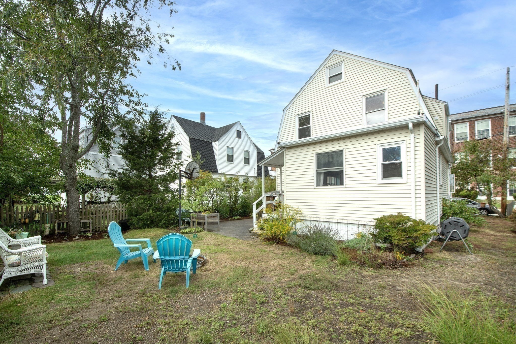 12 L Street Property Photo 27