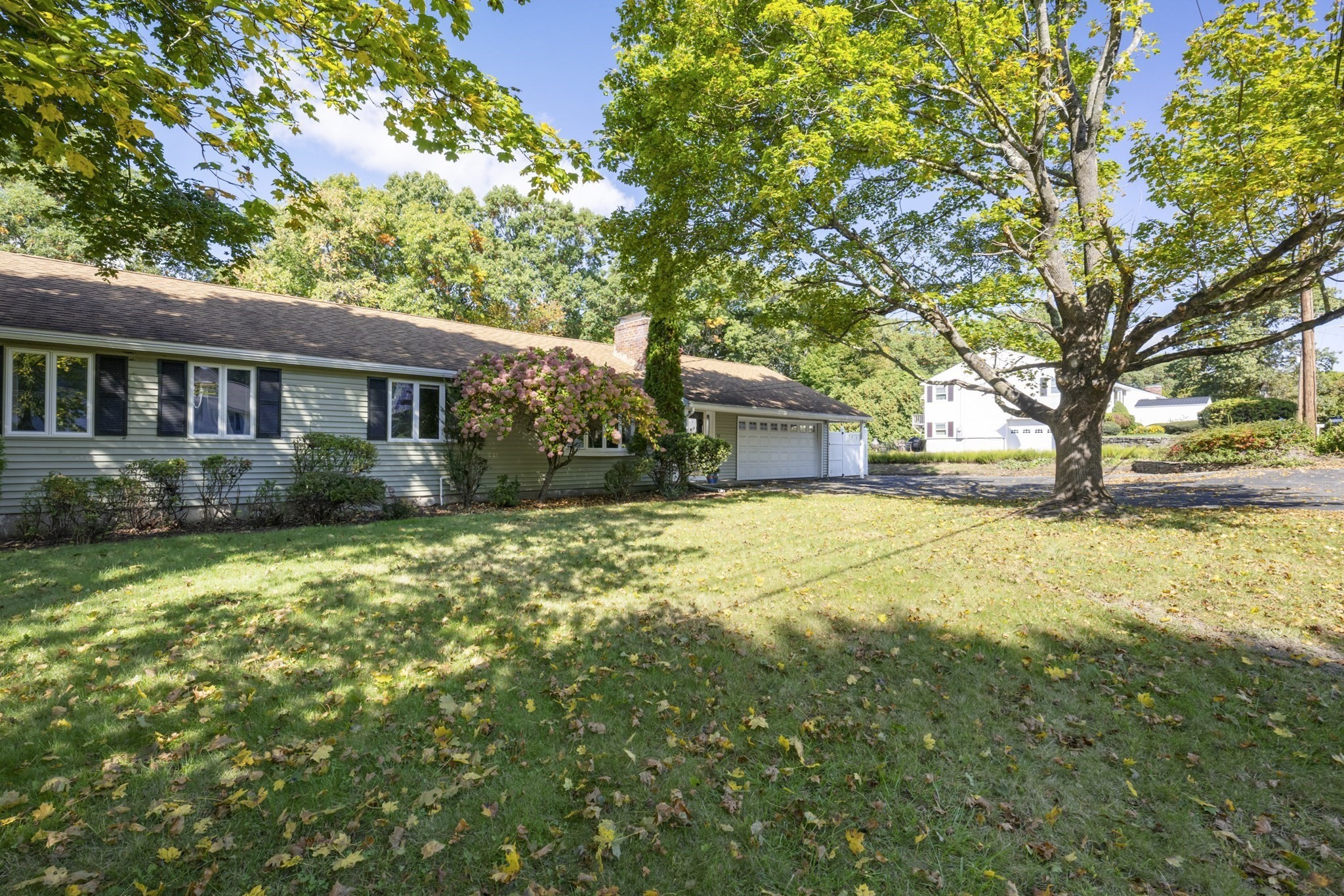 11 Carousel Dr Property Photo 2