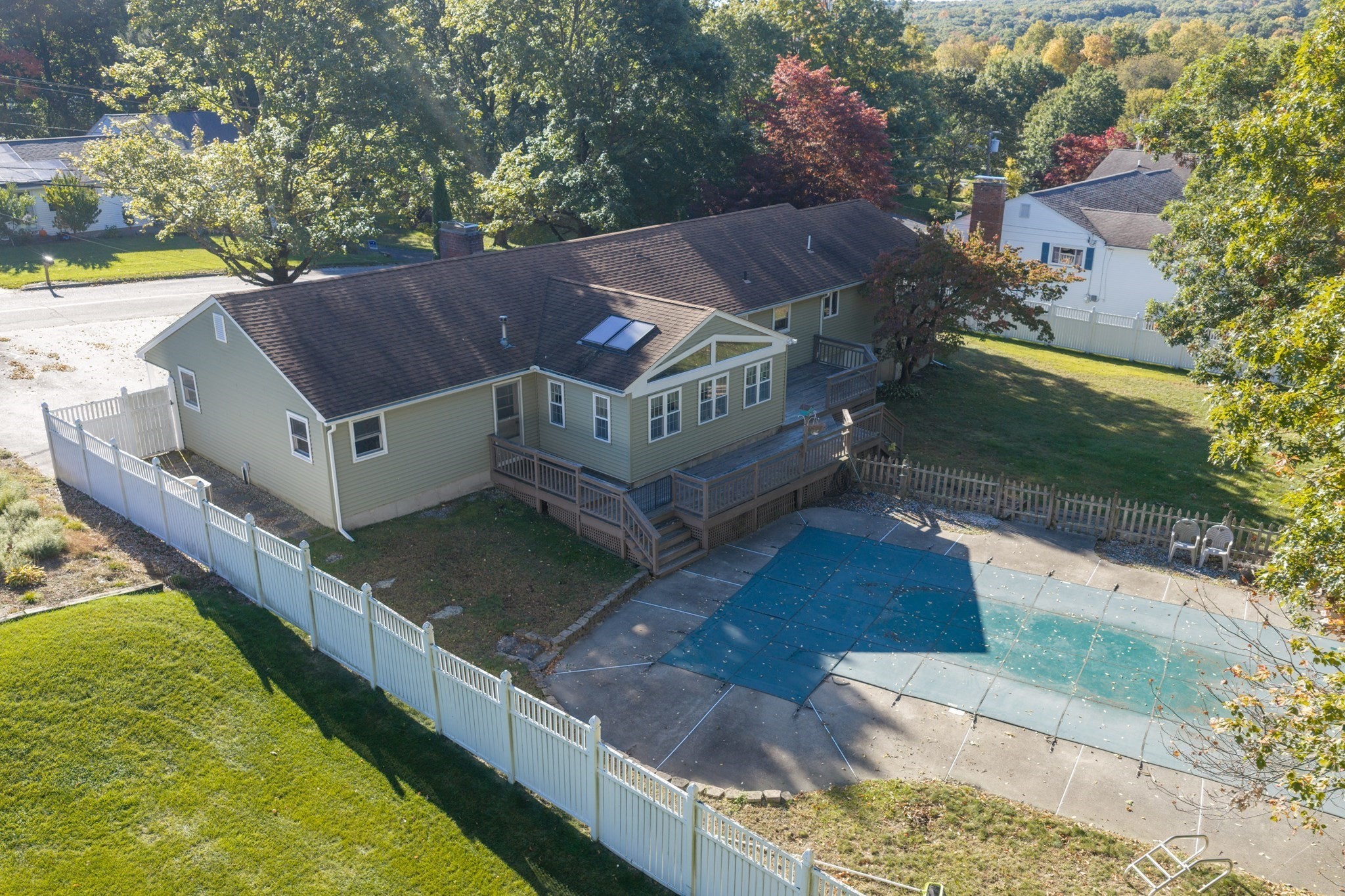 11 Carousel Dr Property Photo 4