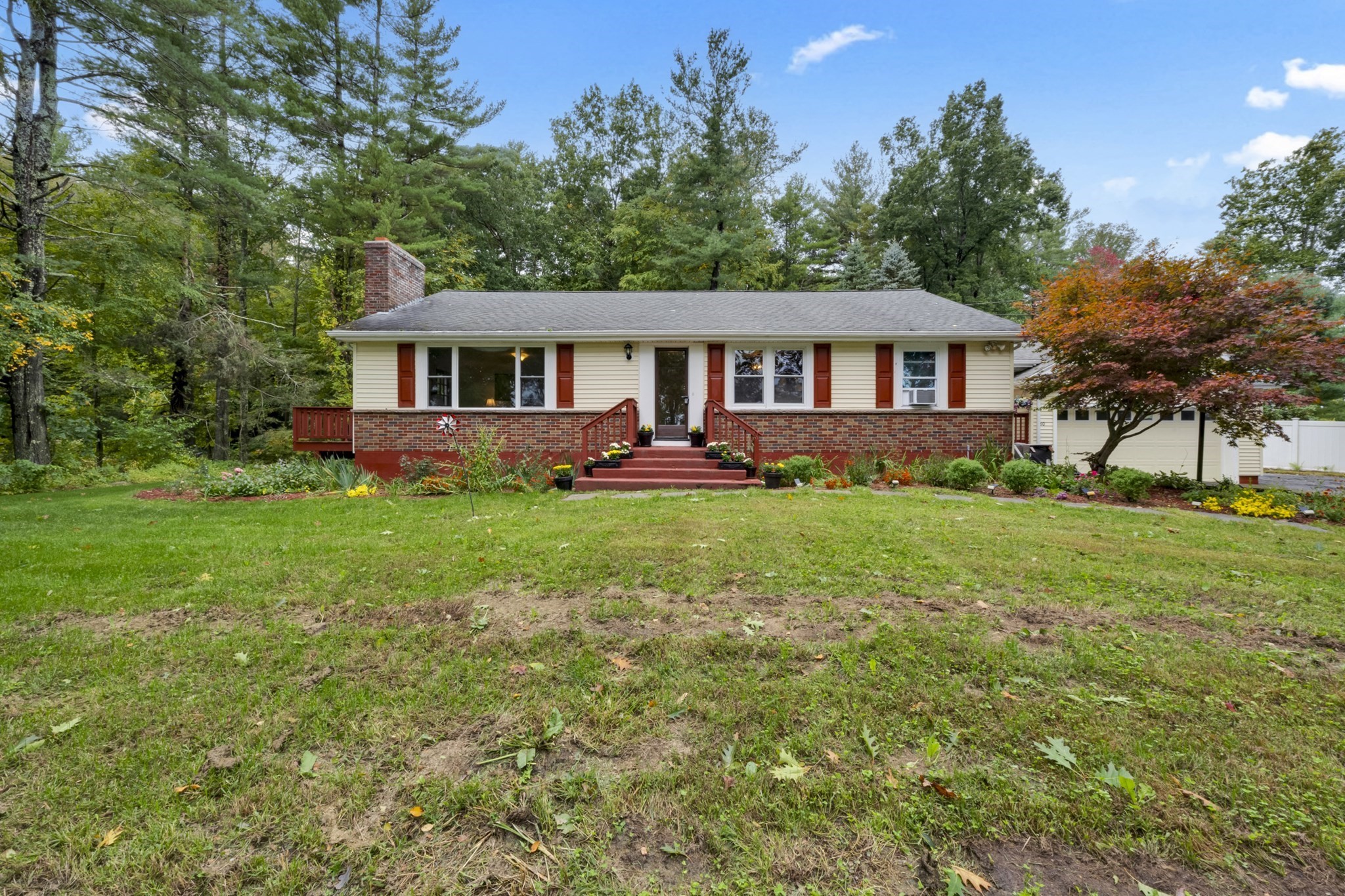 30 W Sutton Rd Property Photo 1