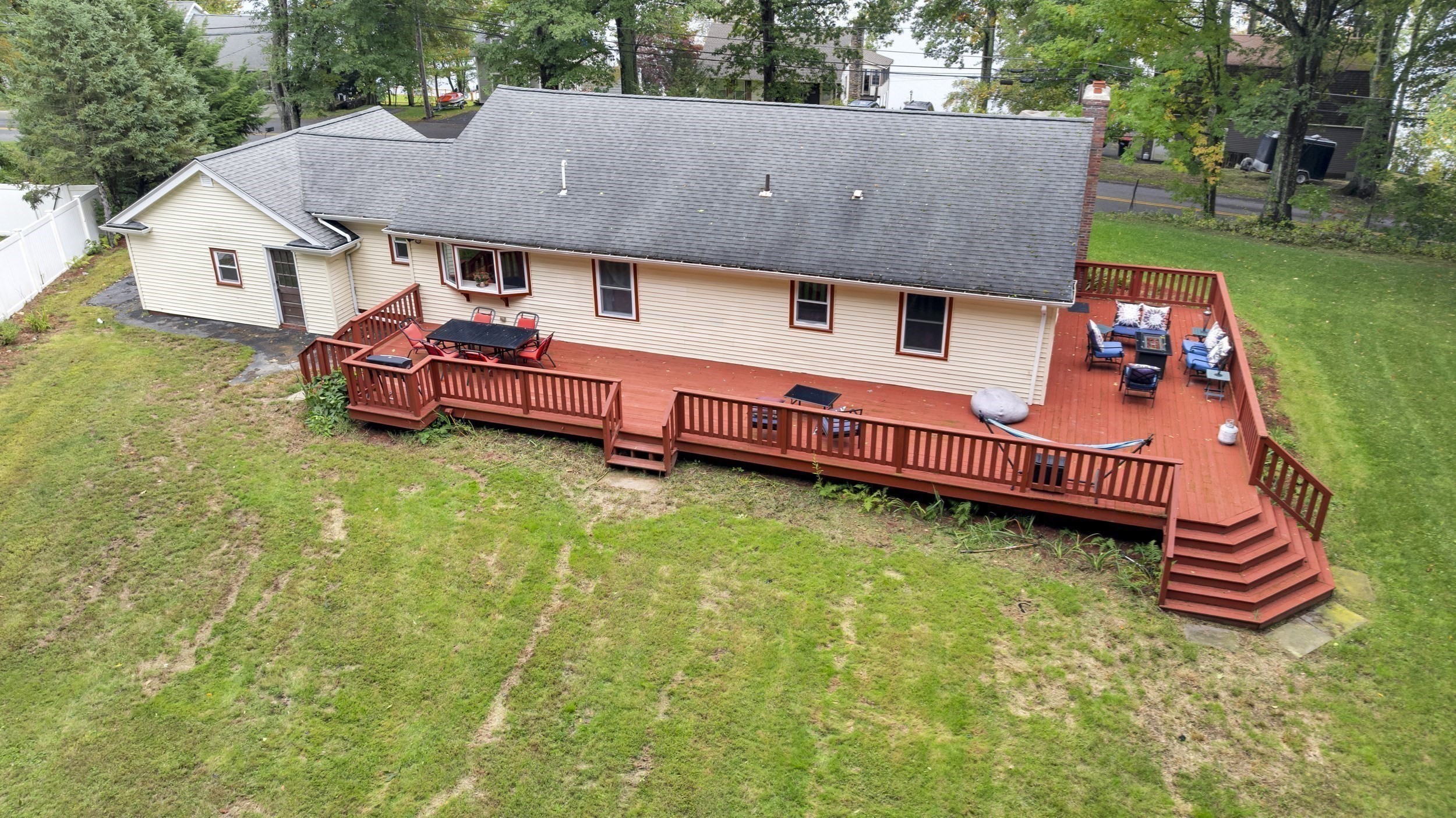 30 W Sutton Rd Property Photo 4