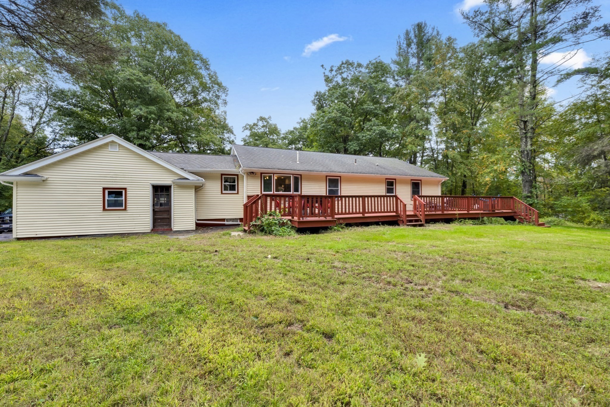 30 W Sutton Rd Property Photo 5