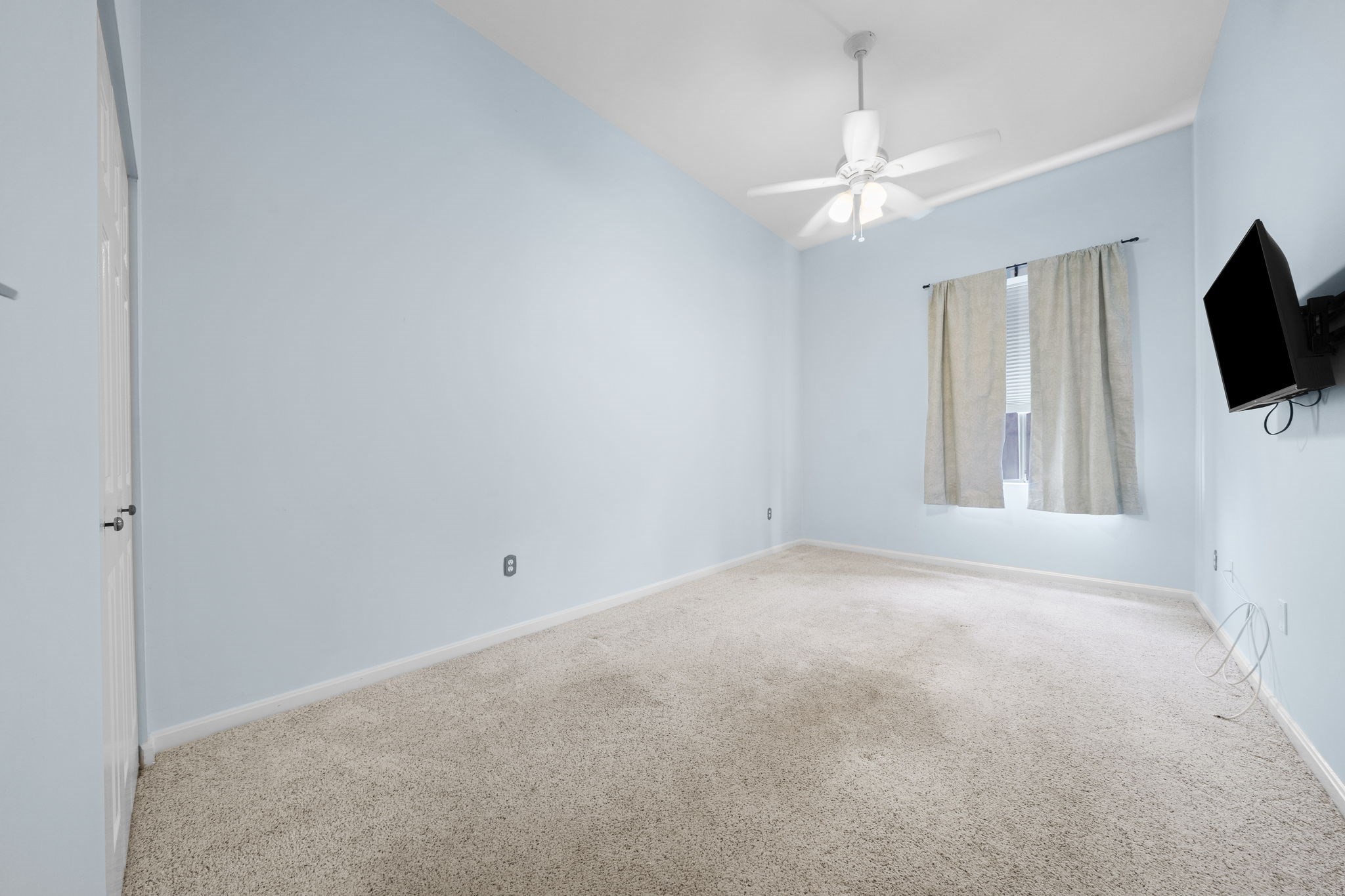 90 Sea St # 120 Property Photo 15