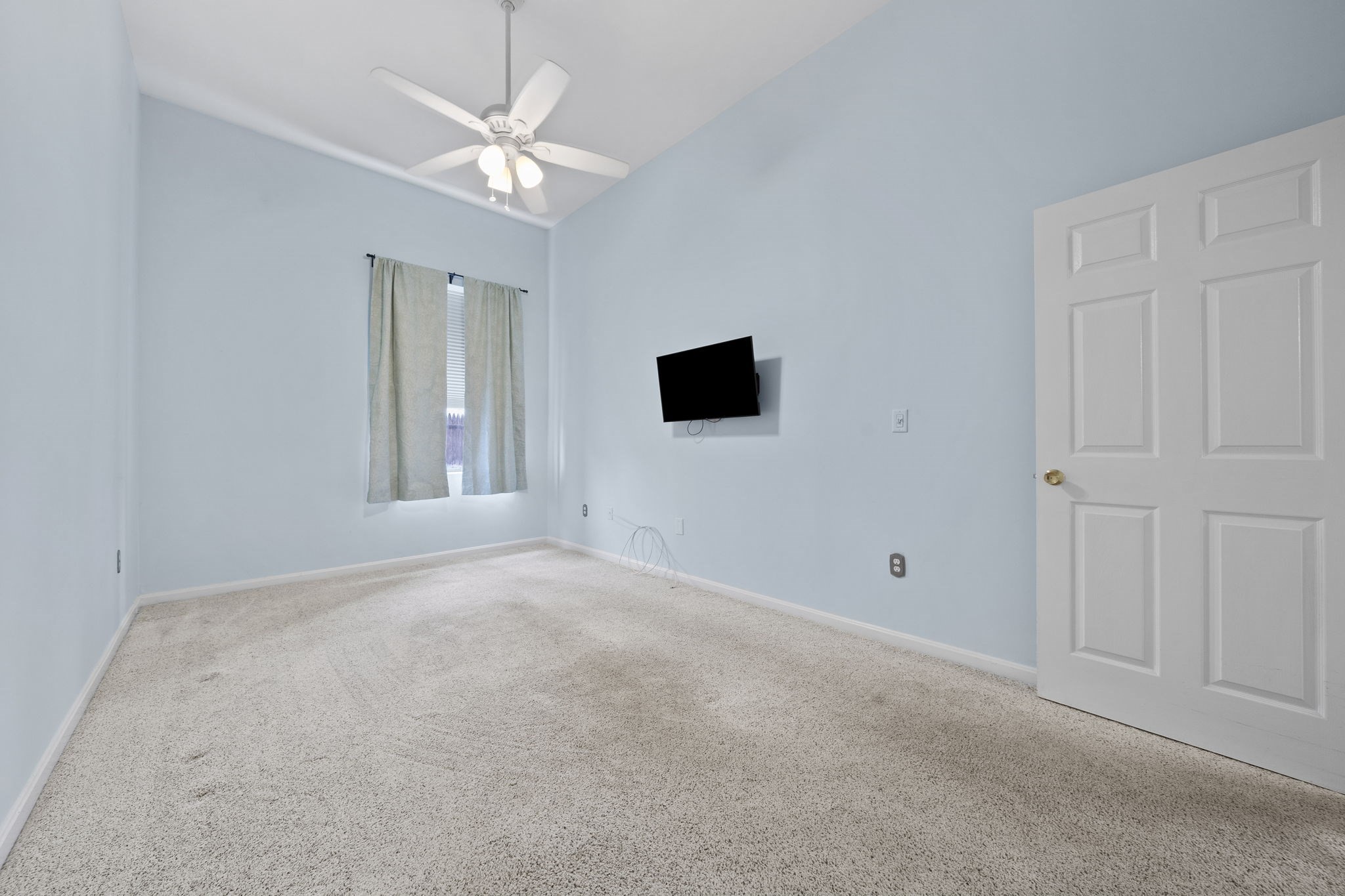 90 Sea St # 120 Property Photo 16