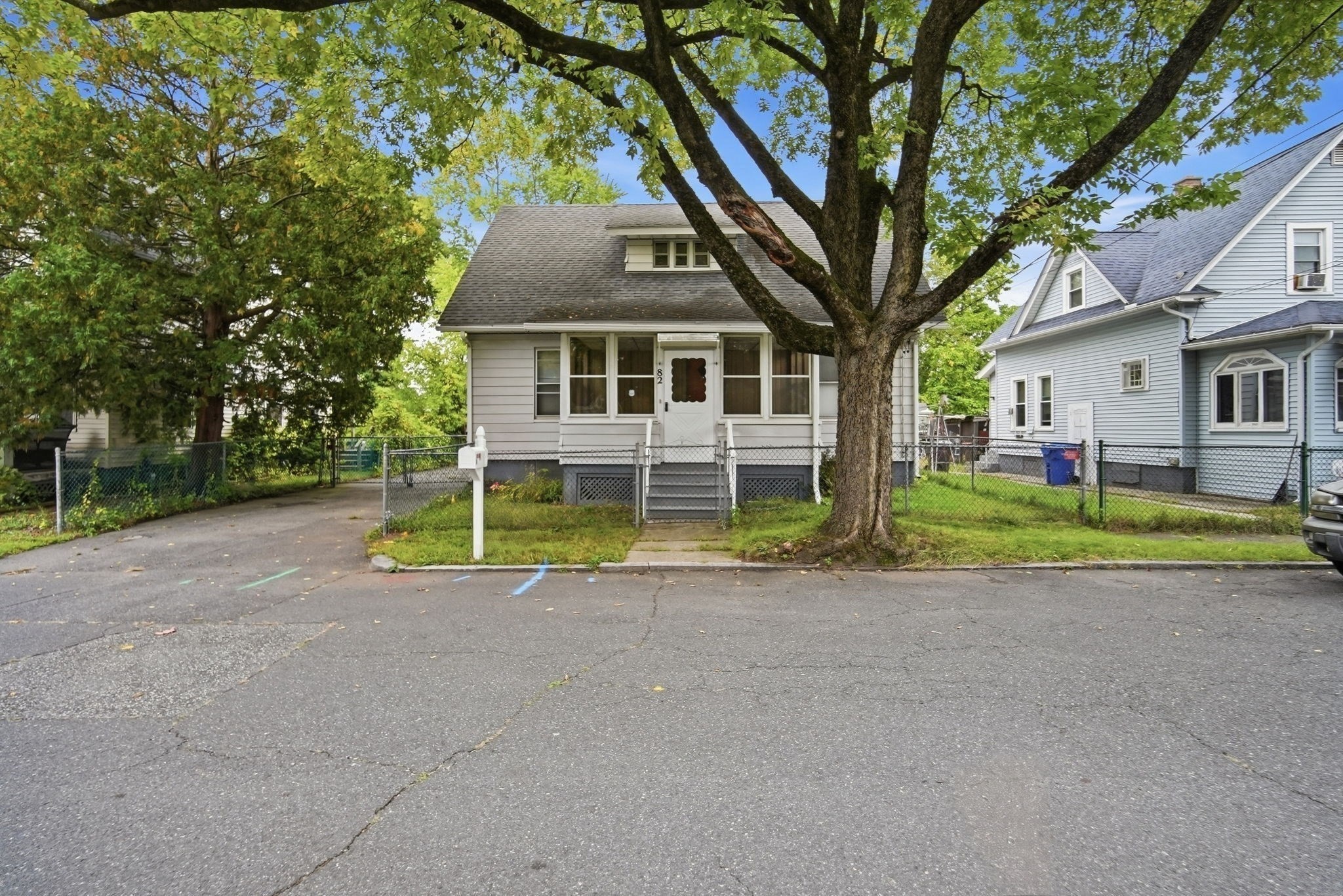82 Gresham St Property Photo 3