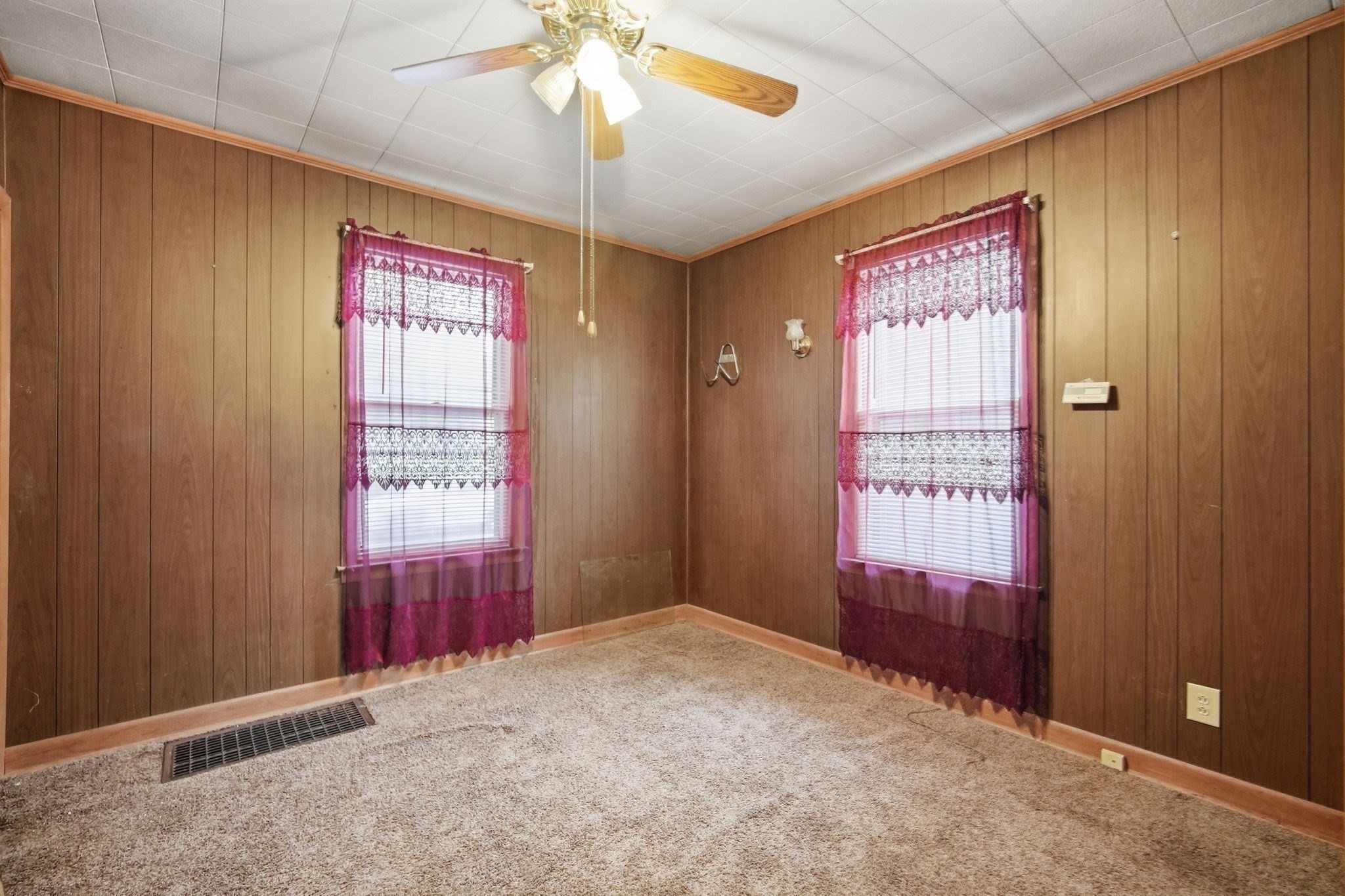 82 Gresham St Property Photo 13