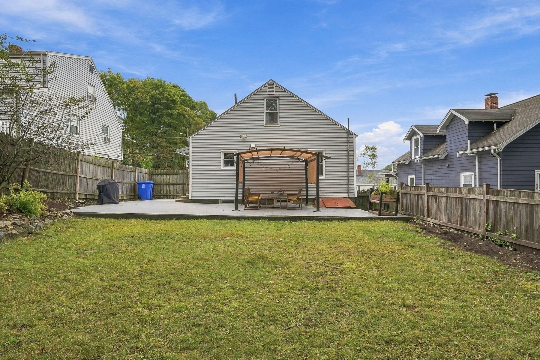 28 Eastman Ave Property Photo 24
