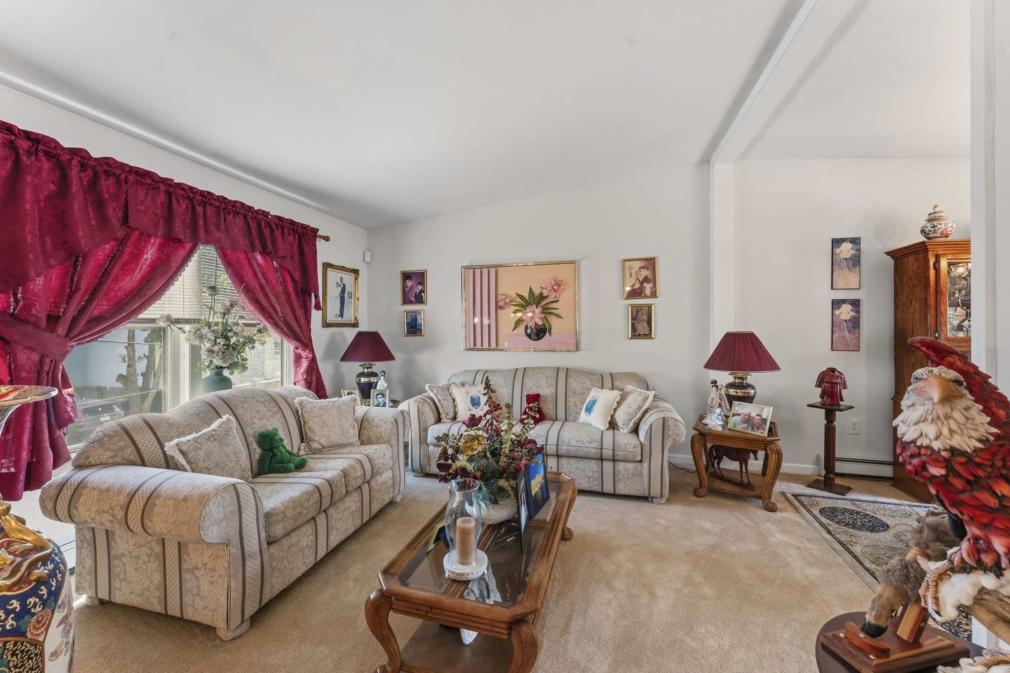 123 Acushnet Av Property Photo 4