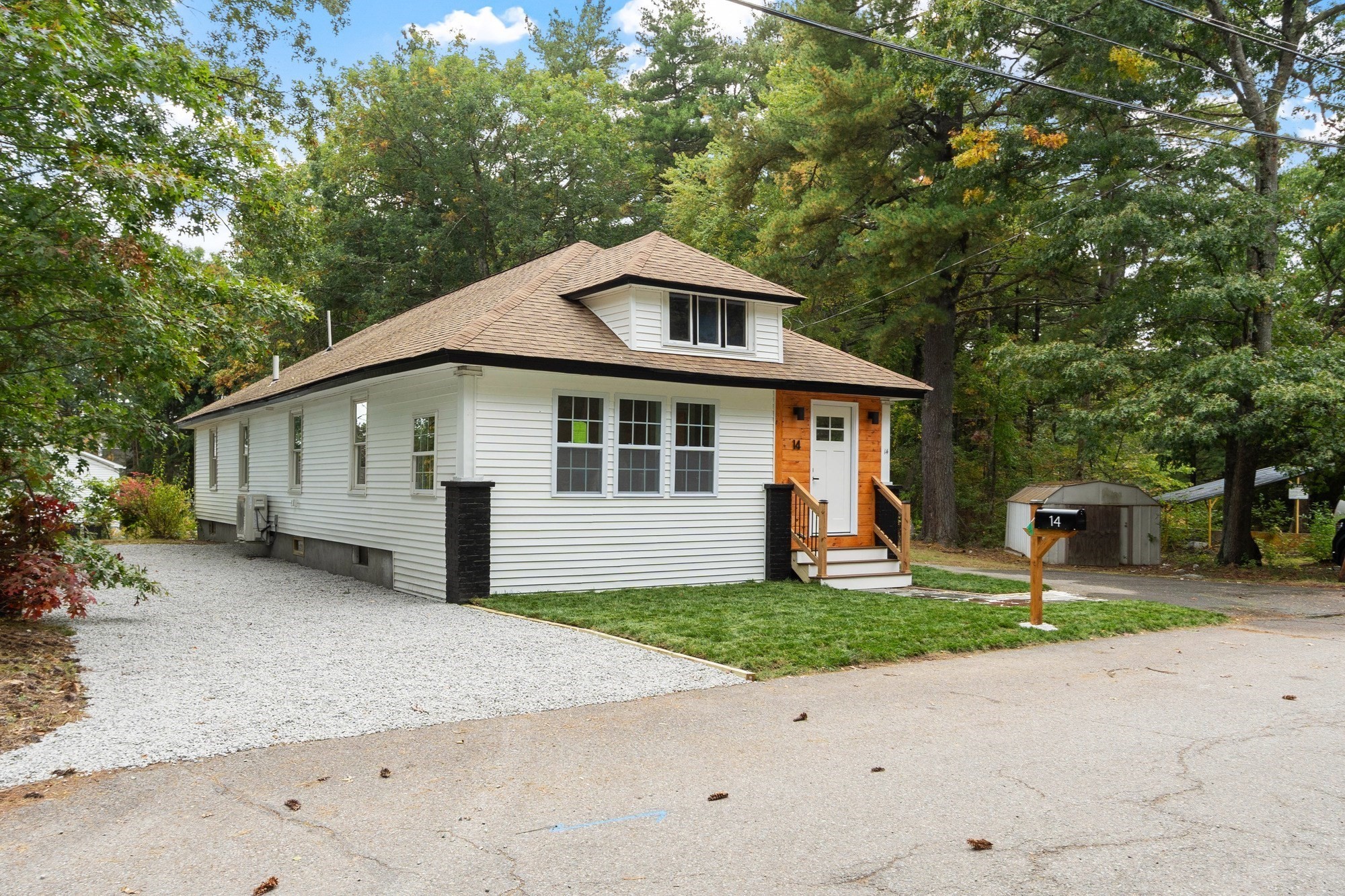 14 Brook St Property Photo 1