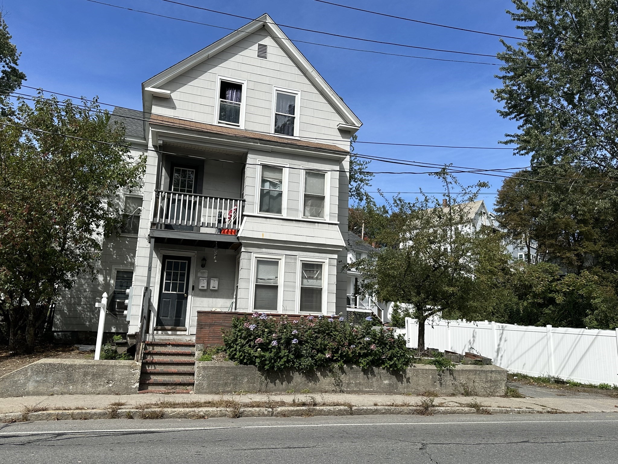 60 Lunenburg St Property Photo 1
