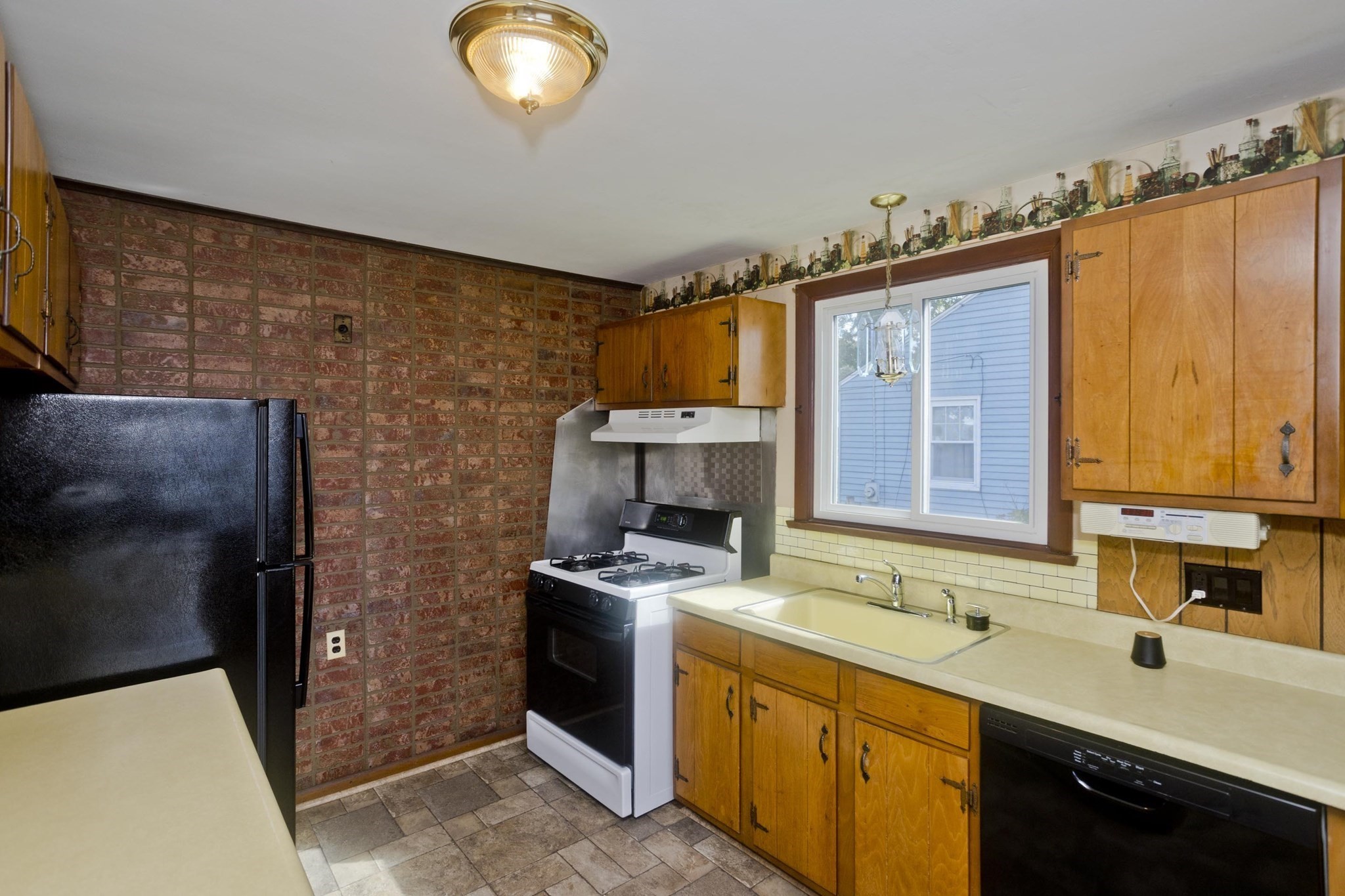 29 Marguerite St Property Photo 3