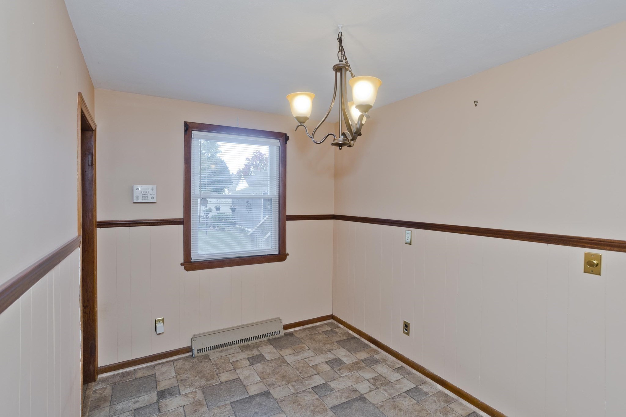 29 Marguerite St Property Photo 6