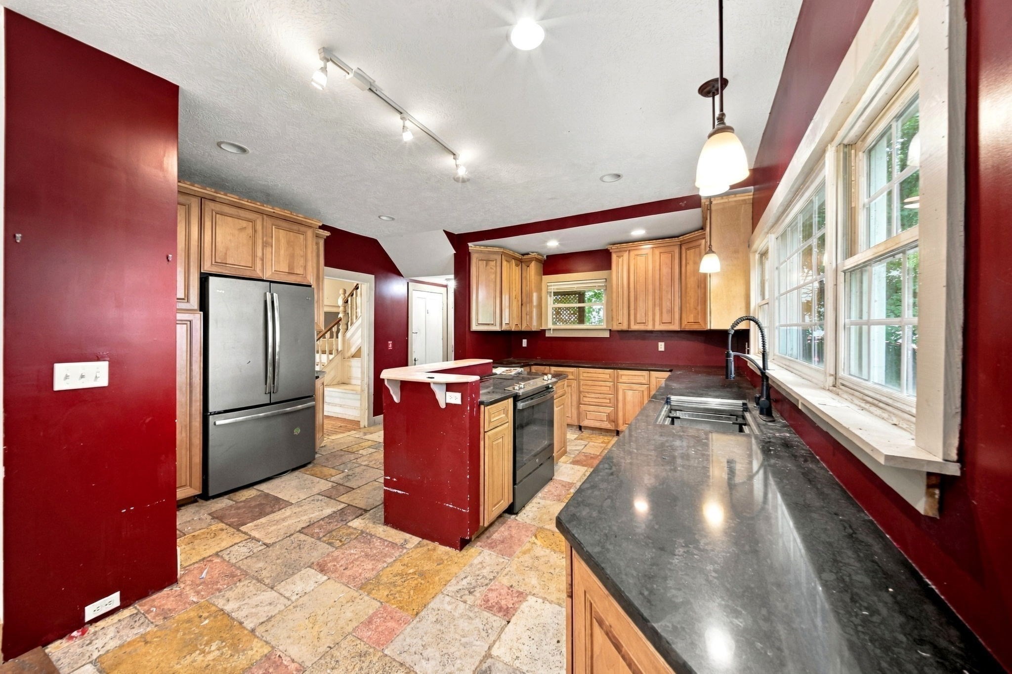 30 Myrtle Ave Property Photo 1