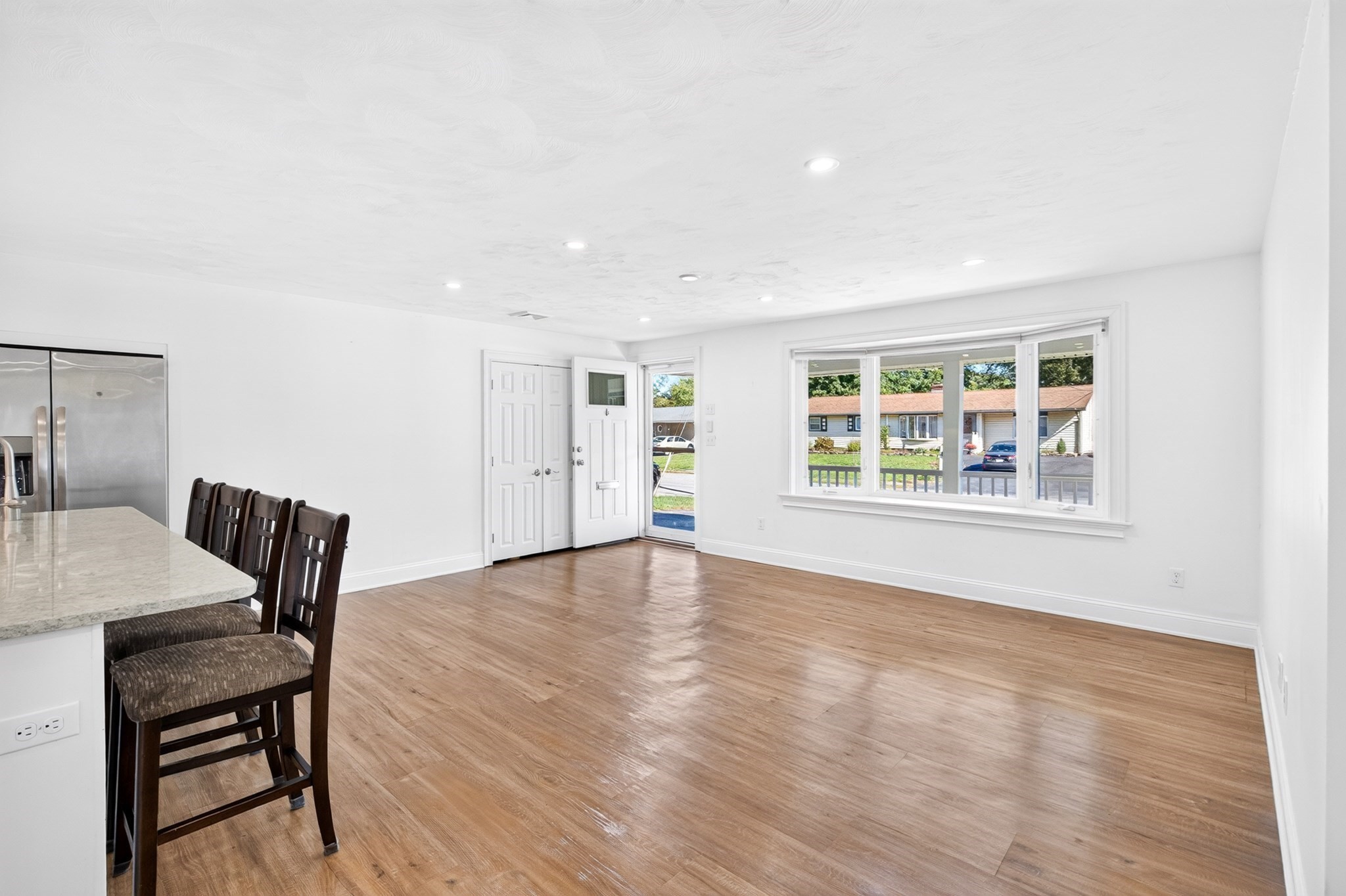 15 Roger Rd Property Photo 4
