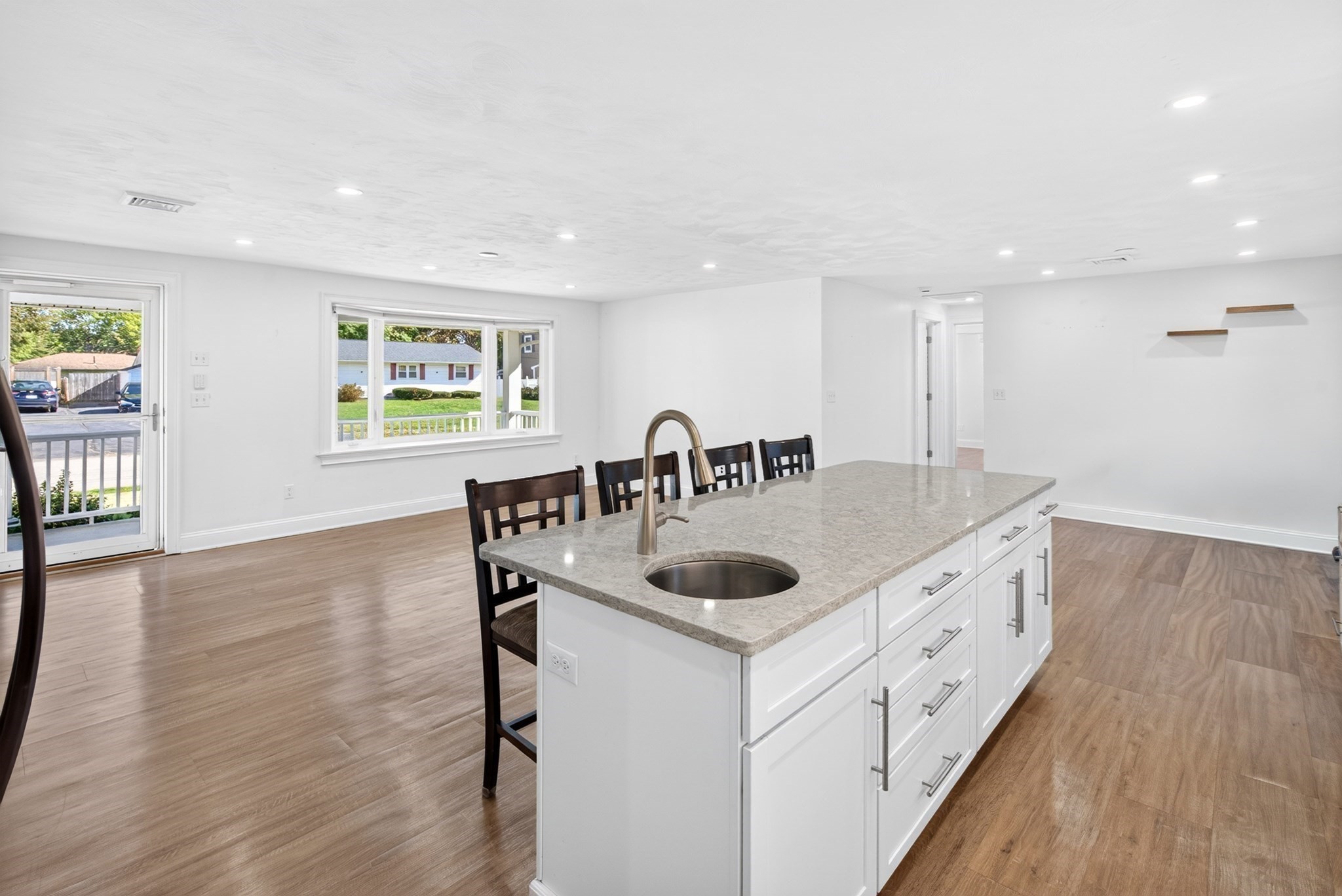 15 Roger Rd Property Photo 12