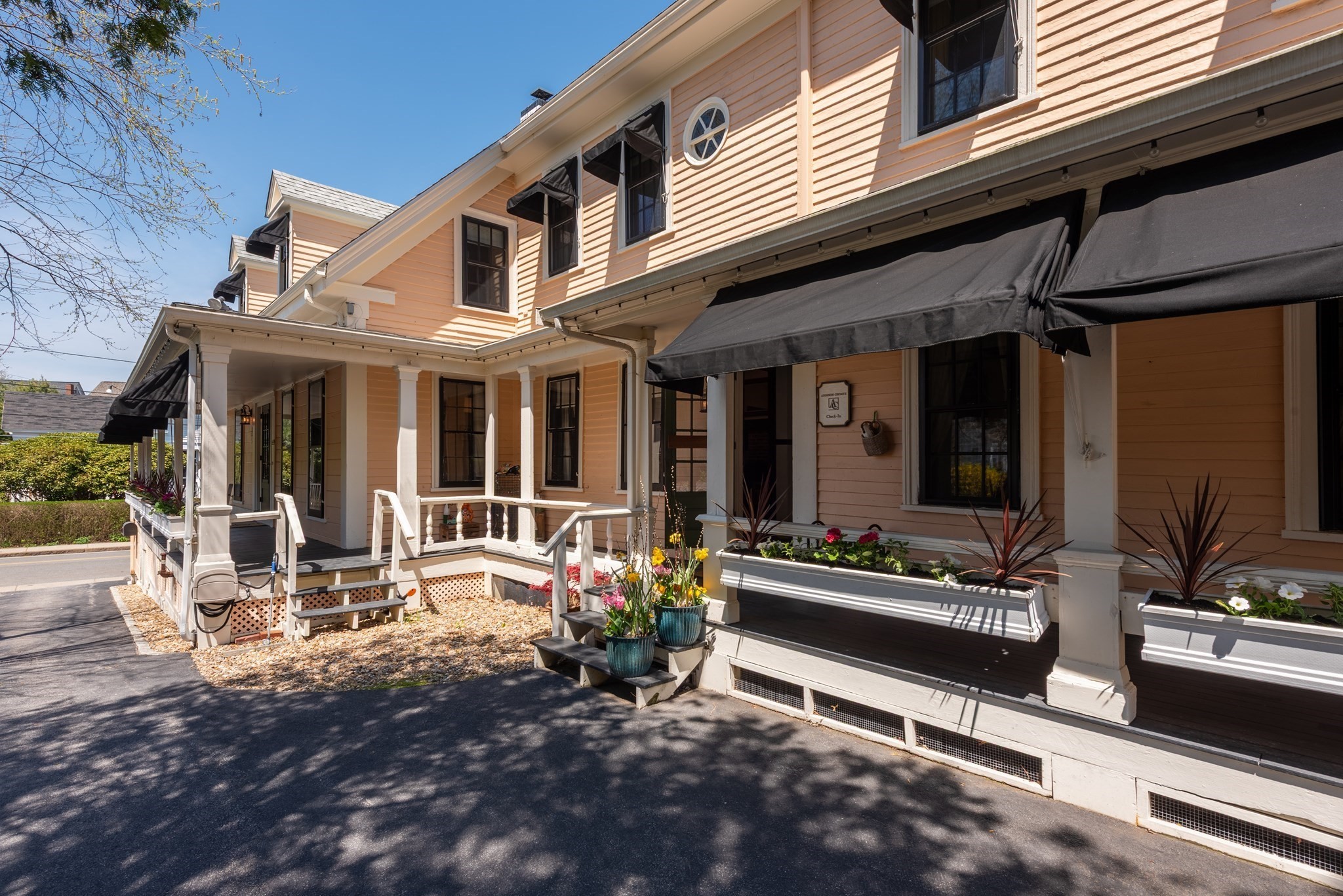 49 Broadway Property Photo 25