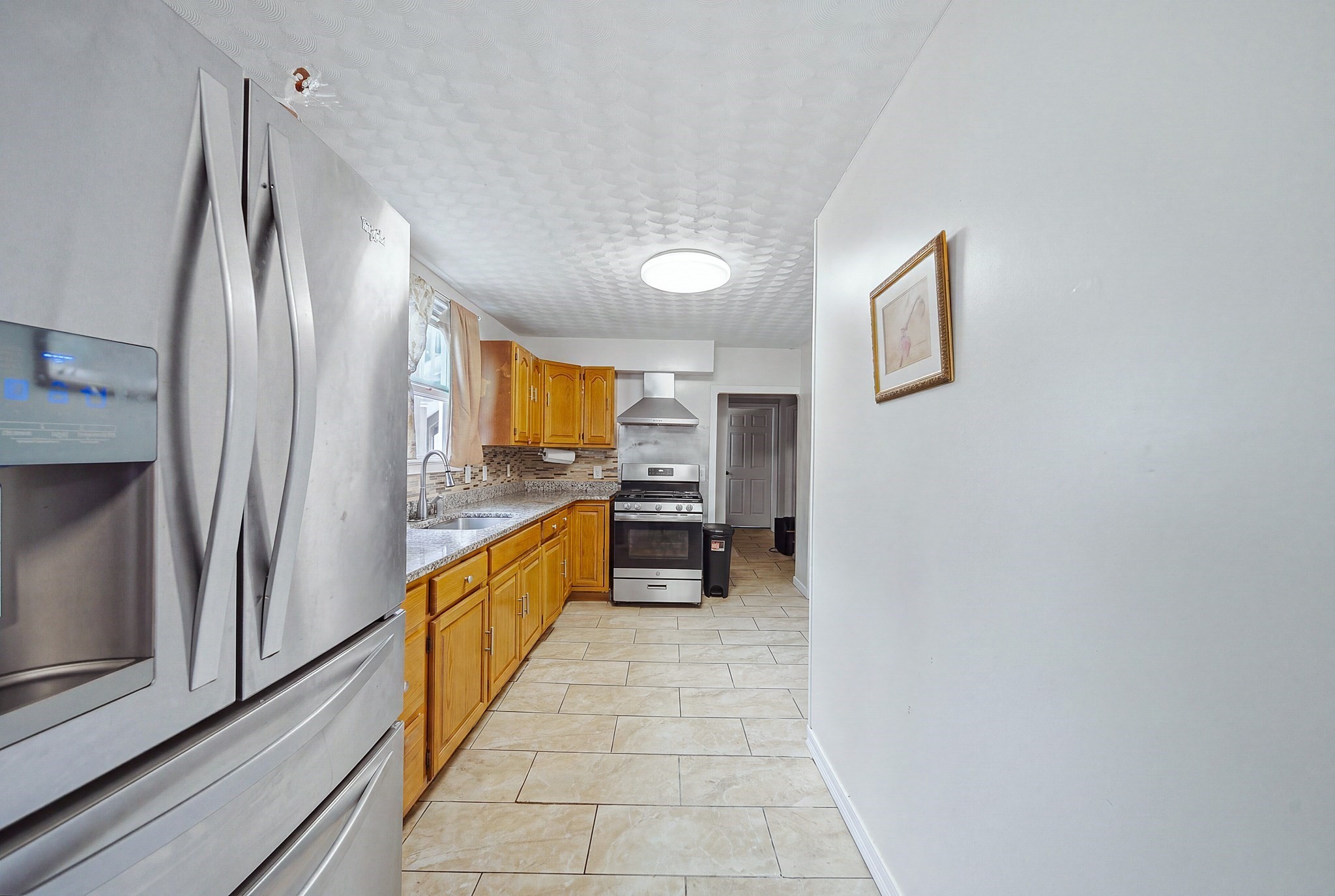 8 Cady St Property Photo 2