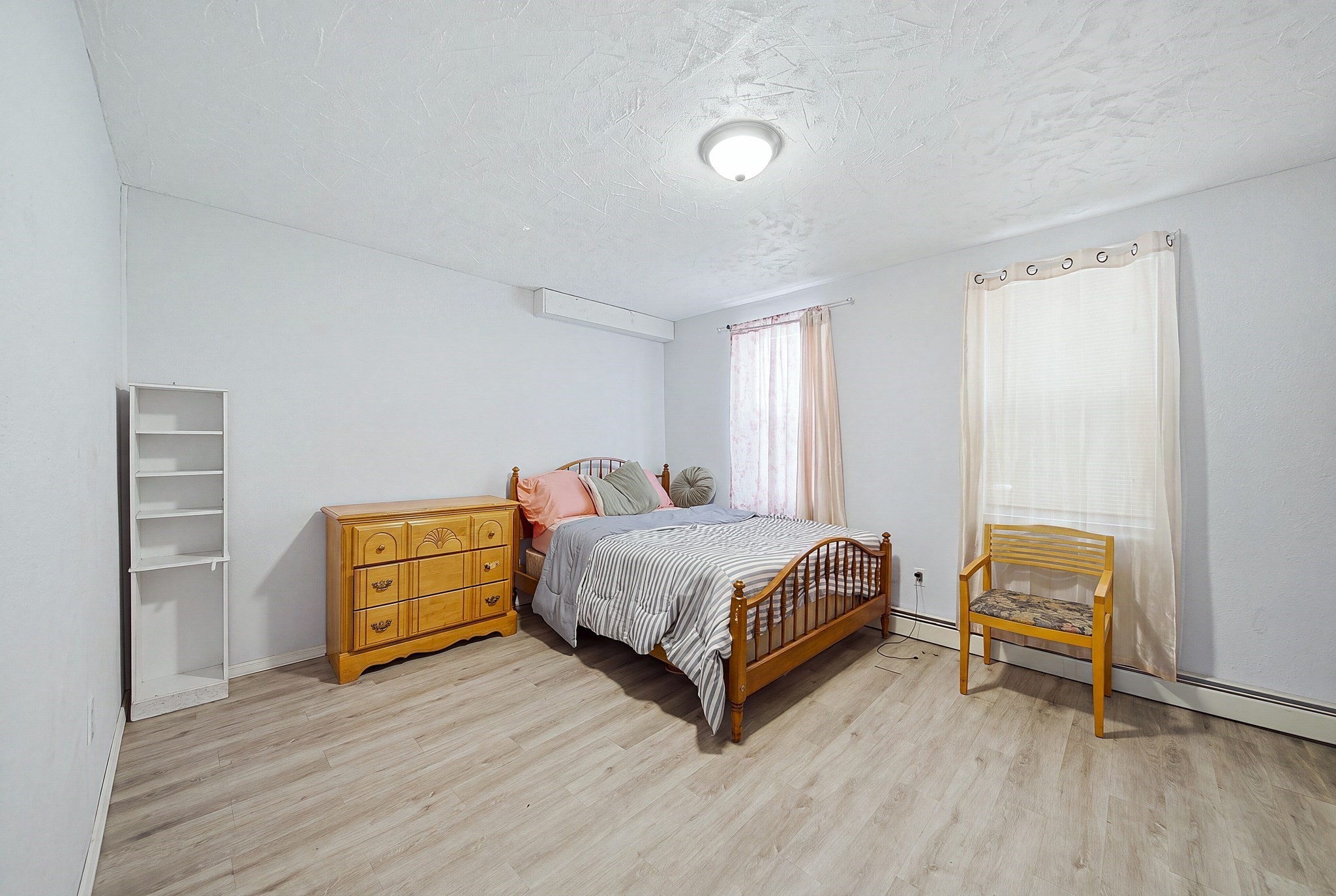 8 Cady St Property Photo 8