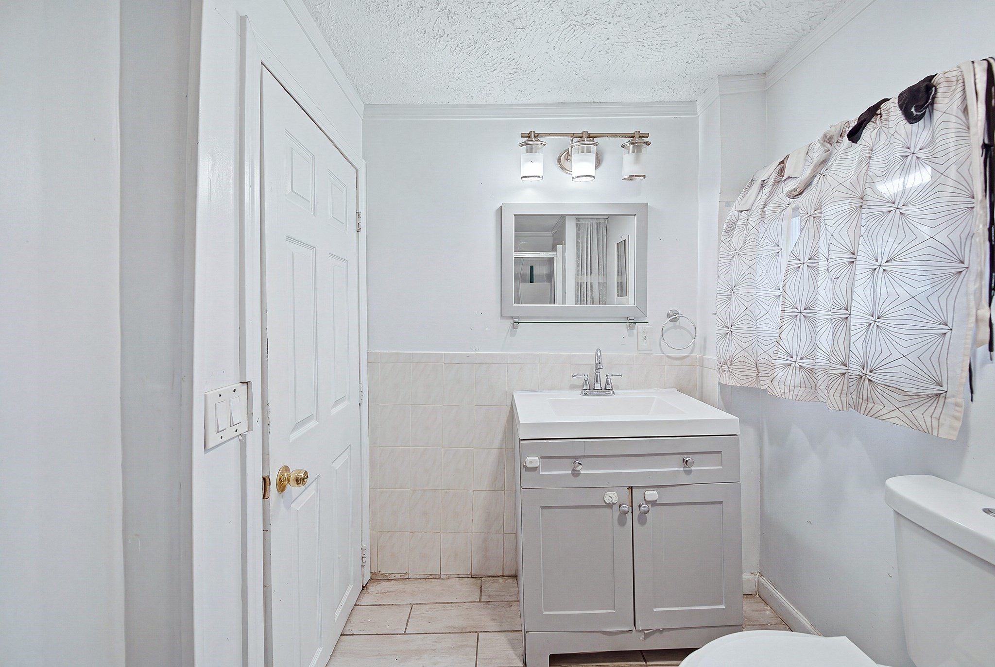 8 Cady St Property Photo 11