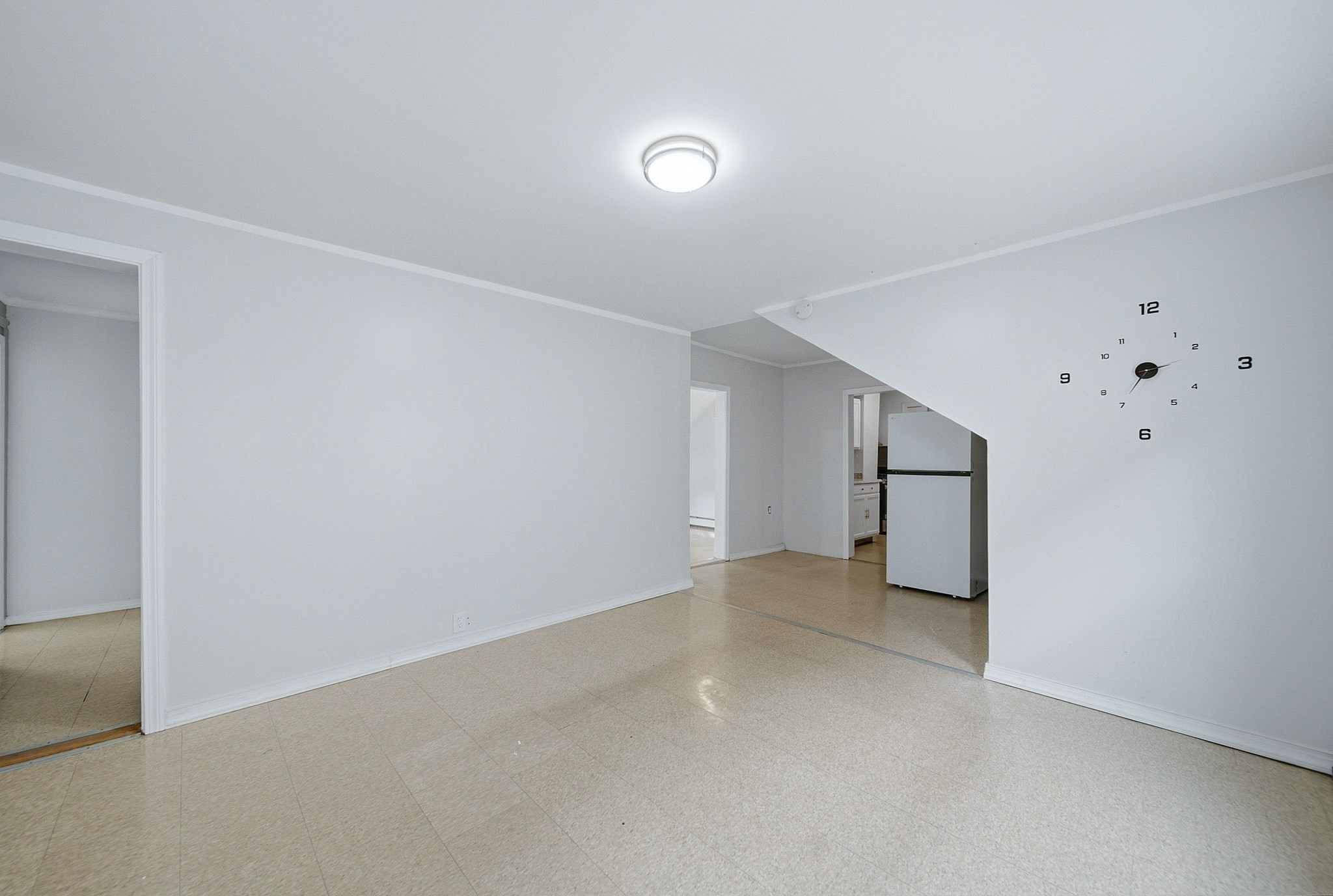 8 Cady St Property Photo 14