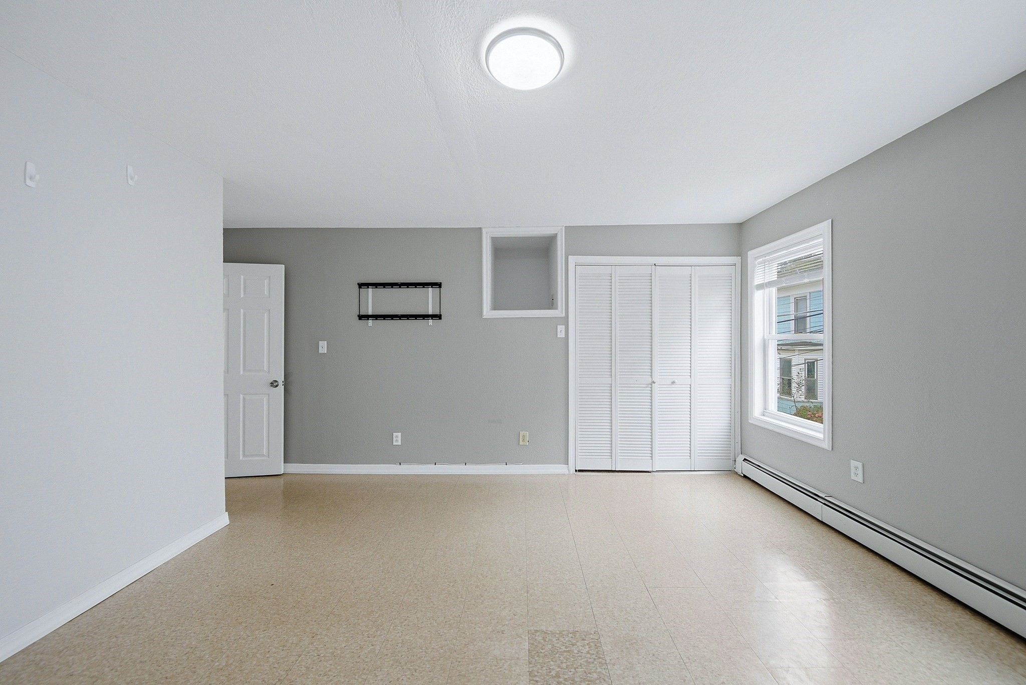8 Cady St Property Photo 19