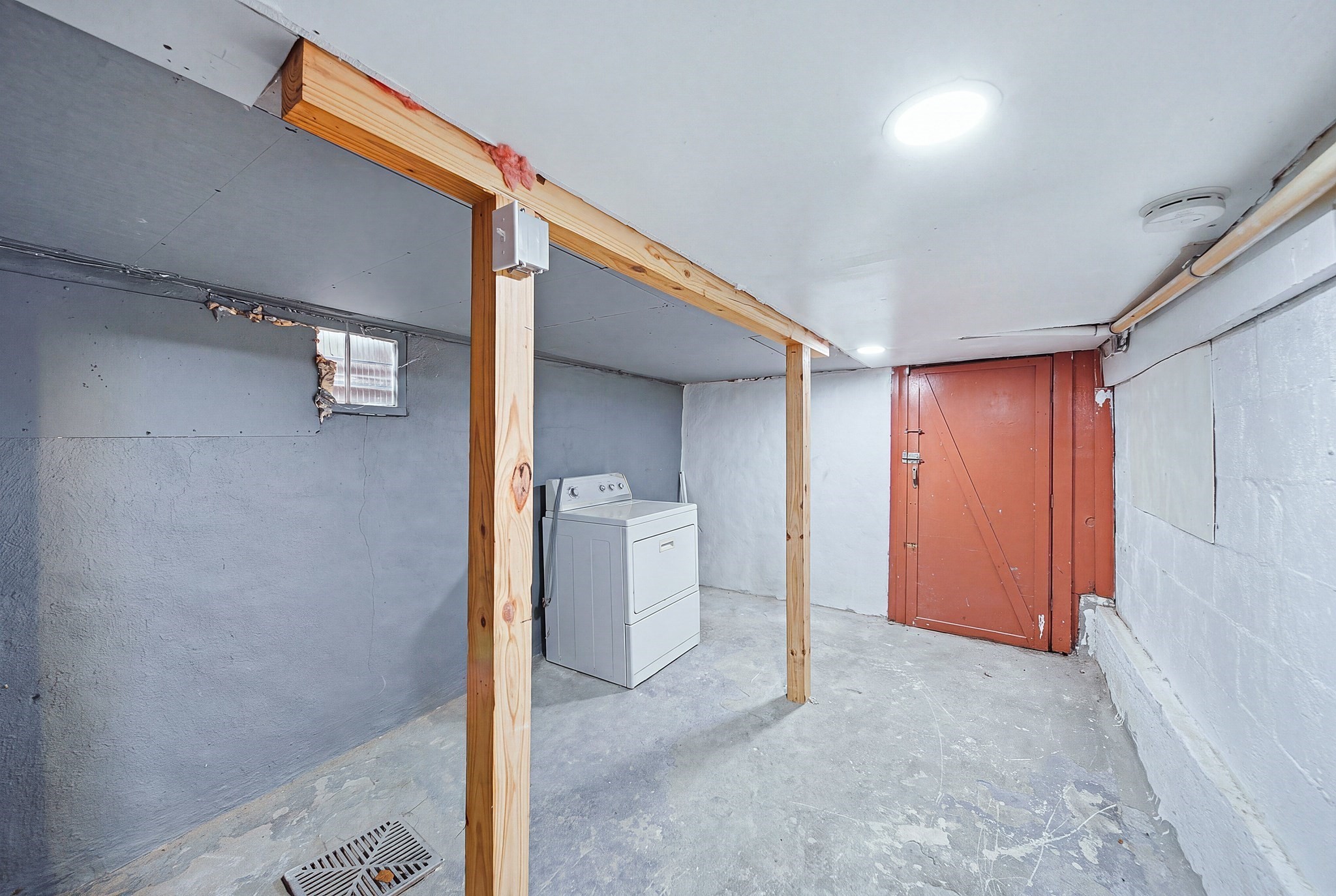 8 Cady St Property Photo 33