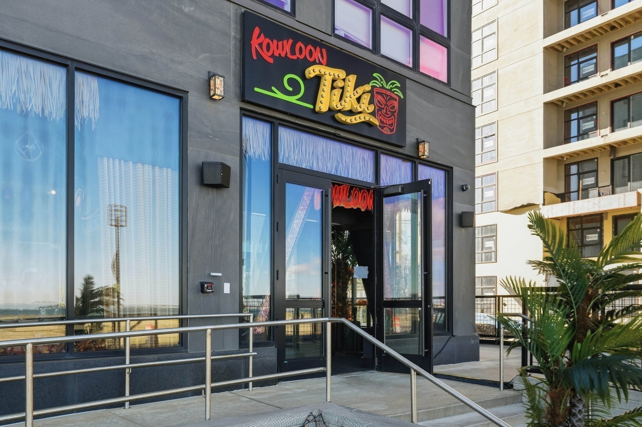 350 Revere Beach Blvd # 13r Property Photo 40