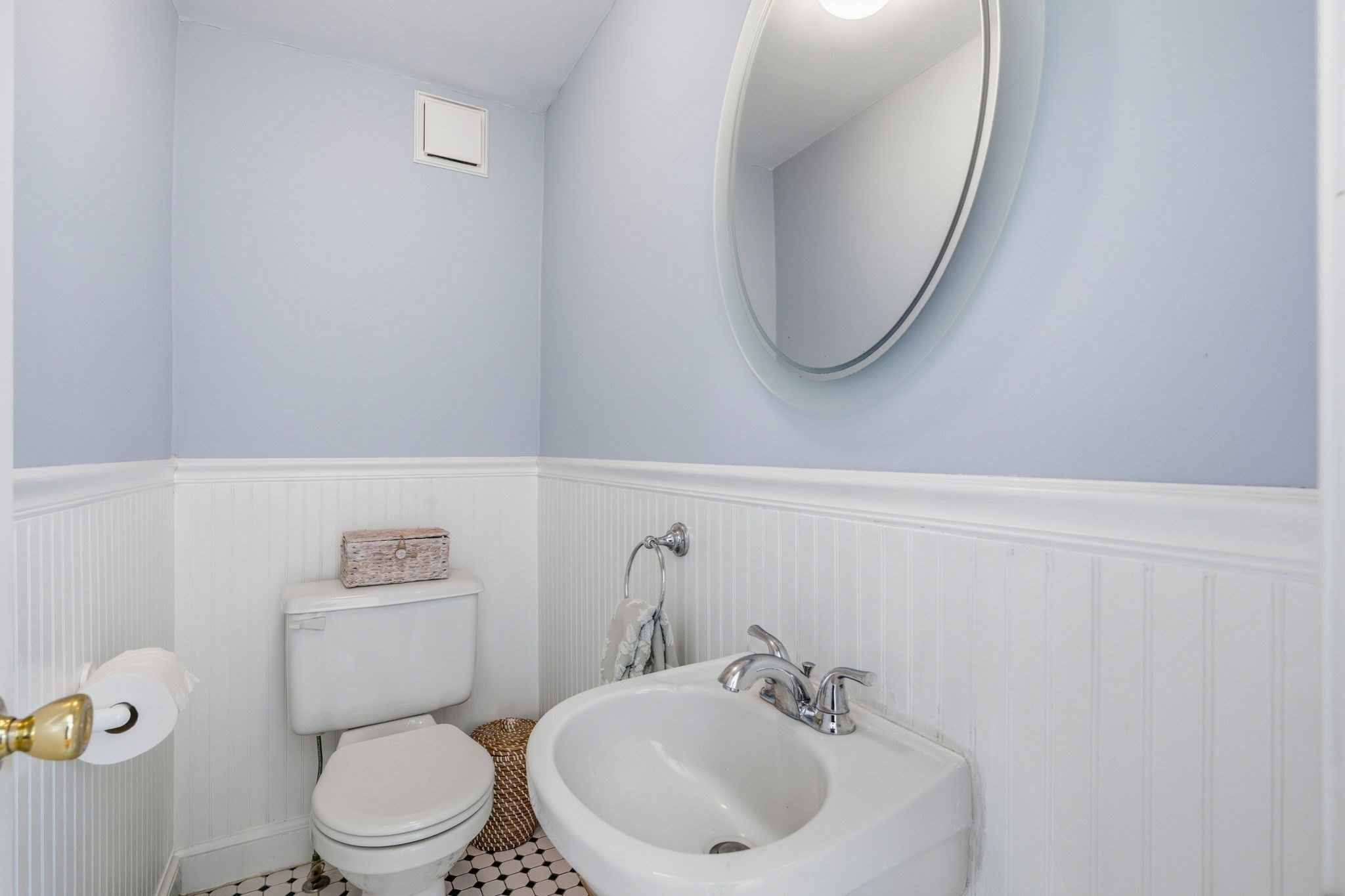 159 Madison St Property Photo 18