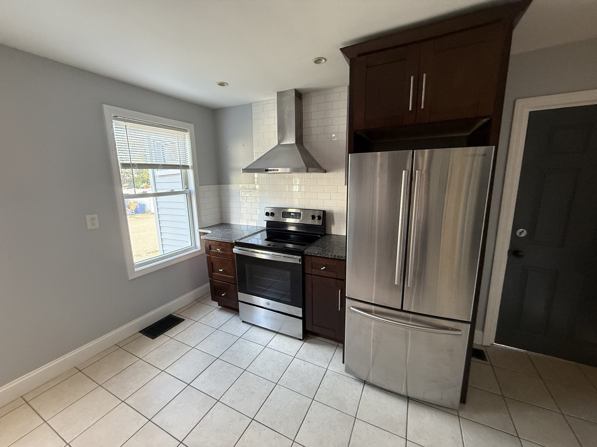 37-39 S. Central Street Property Photo 16