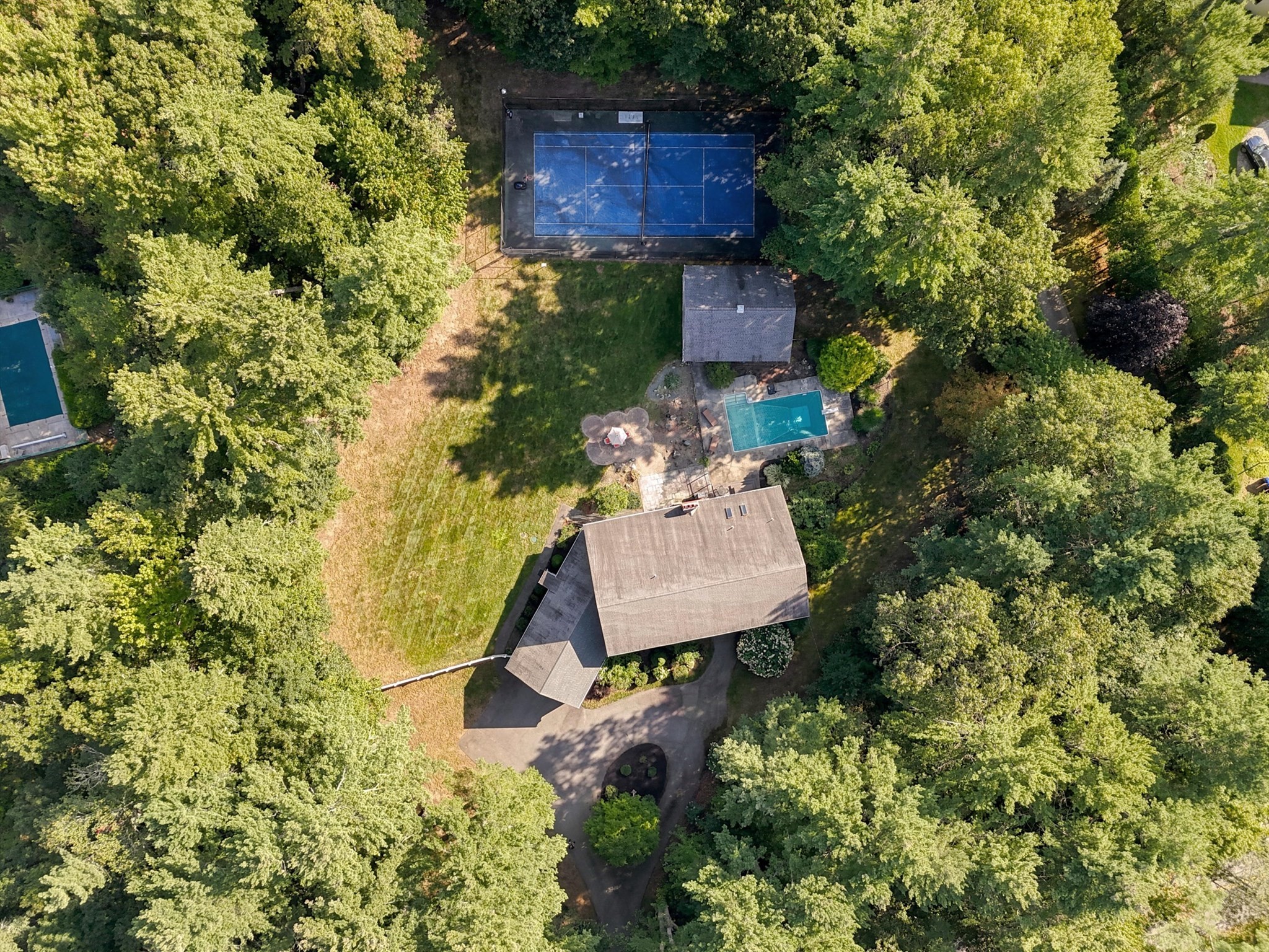 90 Topsfield Road Property Photo 9
