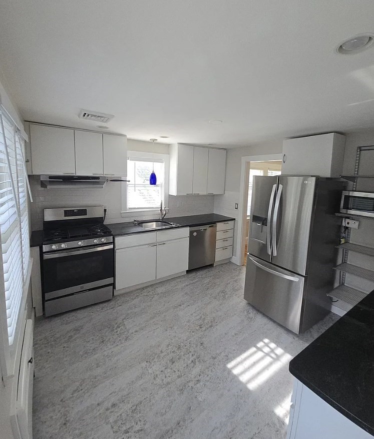 94 Hull Street Property Photo 3