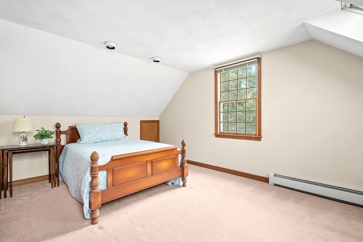 220 Abbott St Property Photo 30