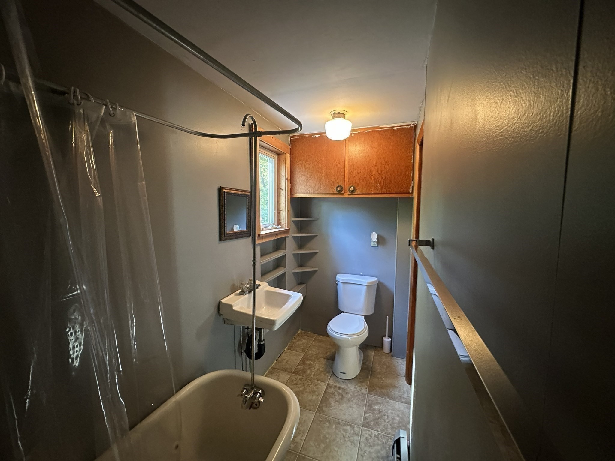 22 Laurel Property Photo 18