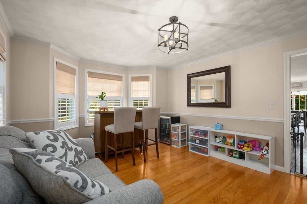 10 Valley Rd Property Photo 14