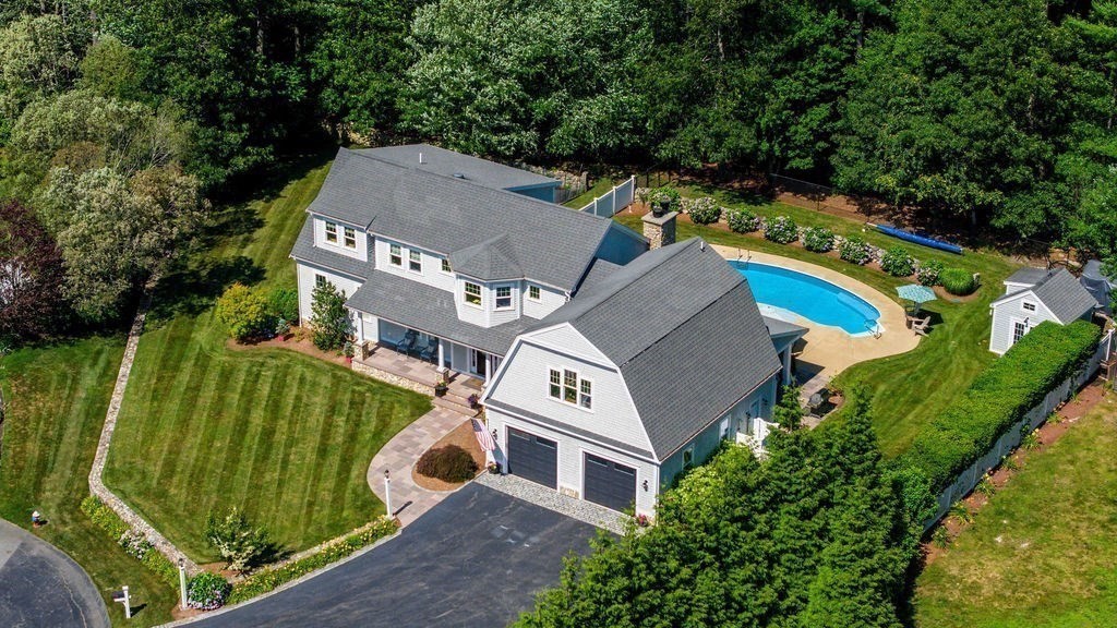 8 Park Pl. Property Photo 1