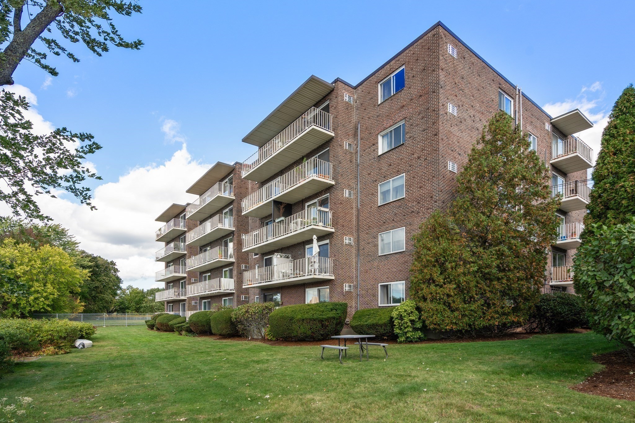 34 Hamilton Rd # 404 Property Photo 26