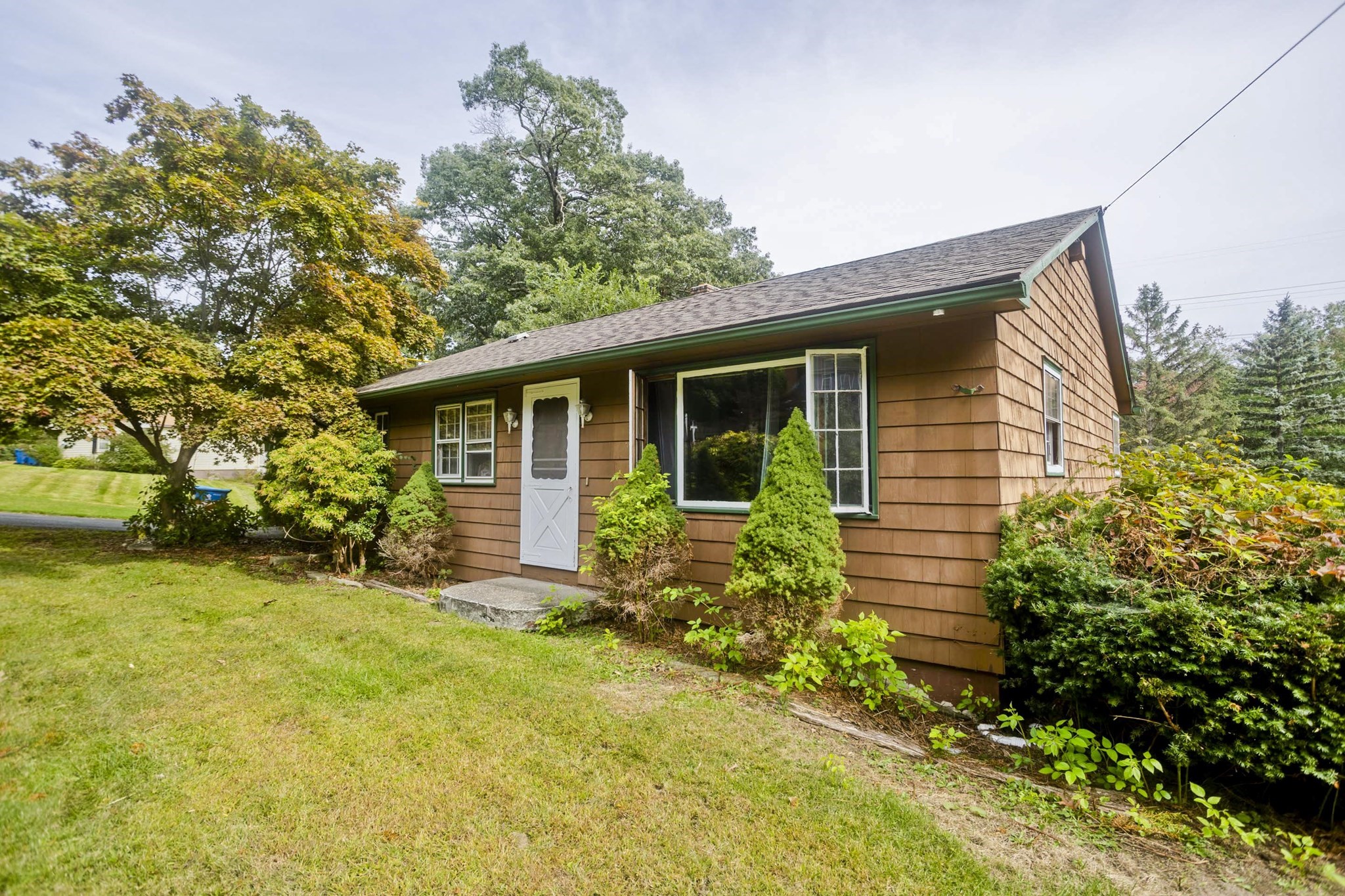 290 Morton St Property Photo 1