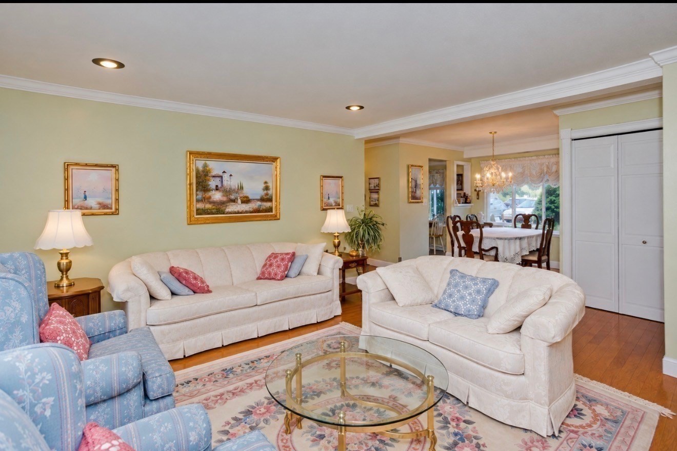 120 Nassau Dr # 120 Property Photo 6