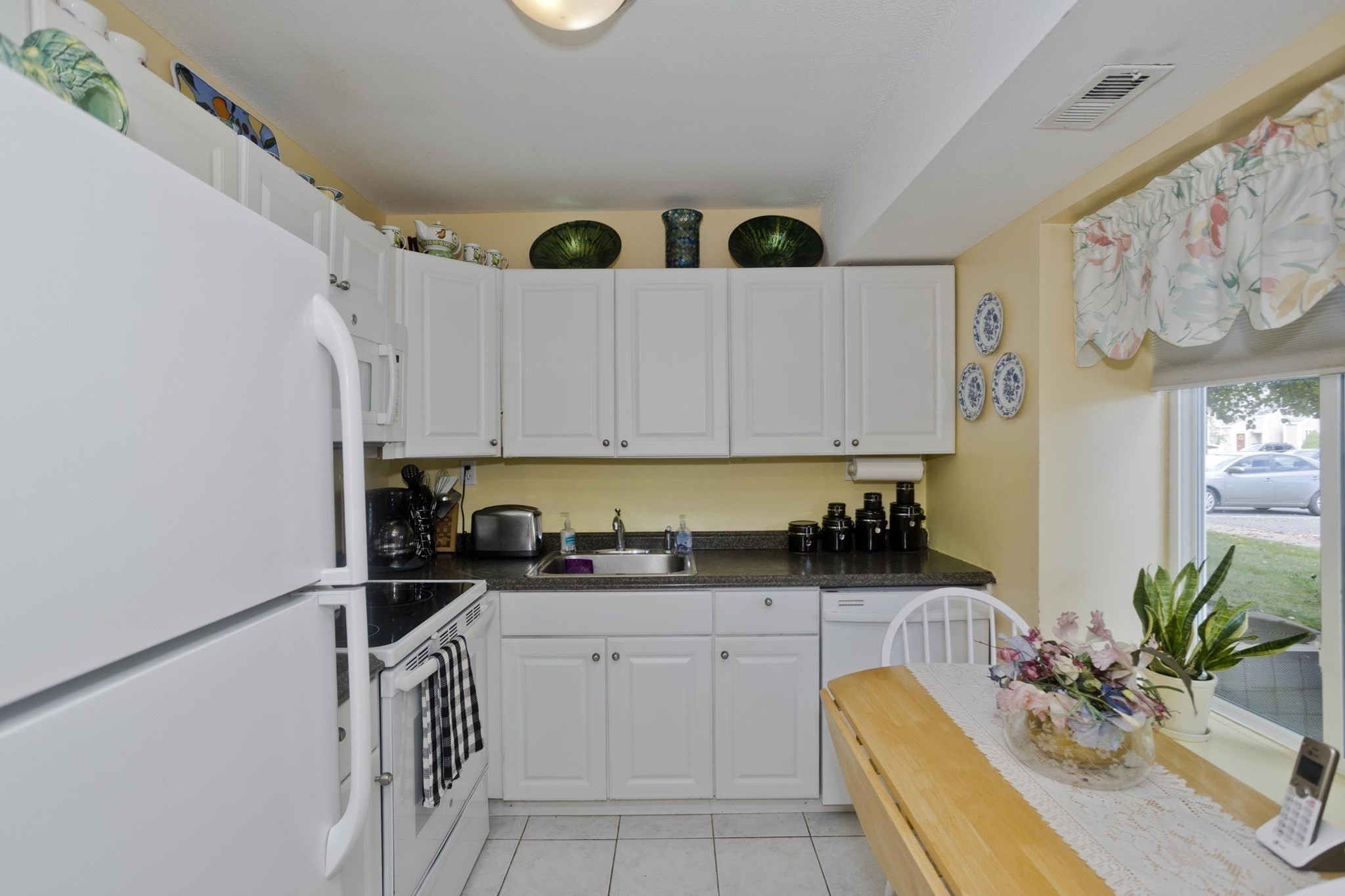 120 Nassau Dr # 120 Property Photo 11