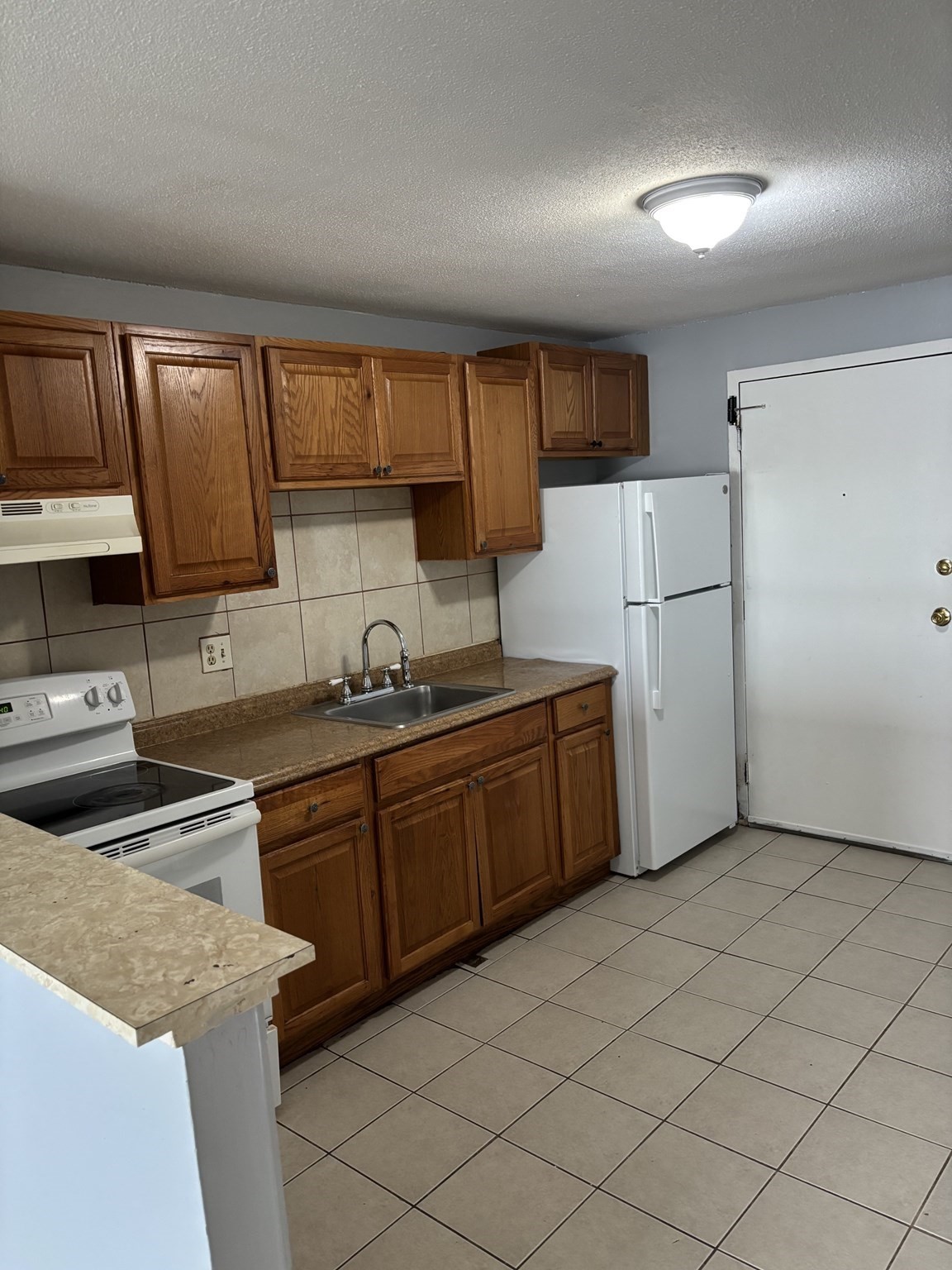 154 Second Street # 303 Property Photo 4