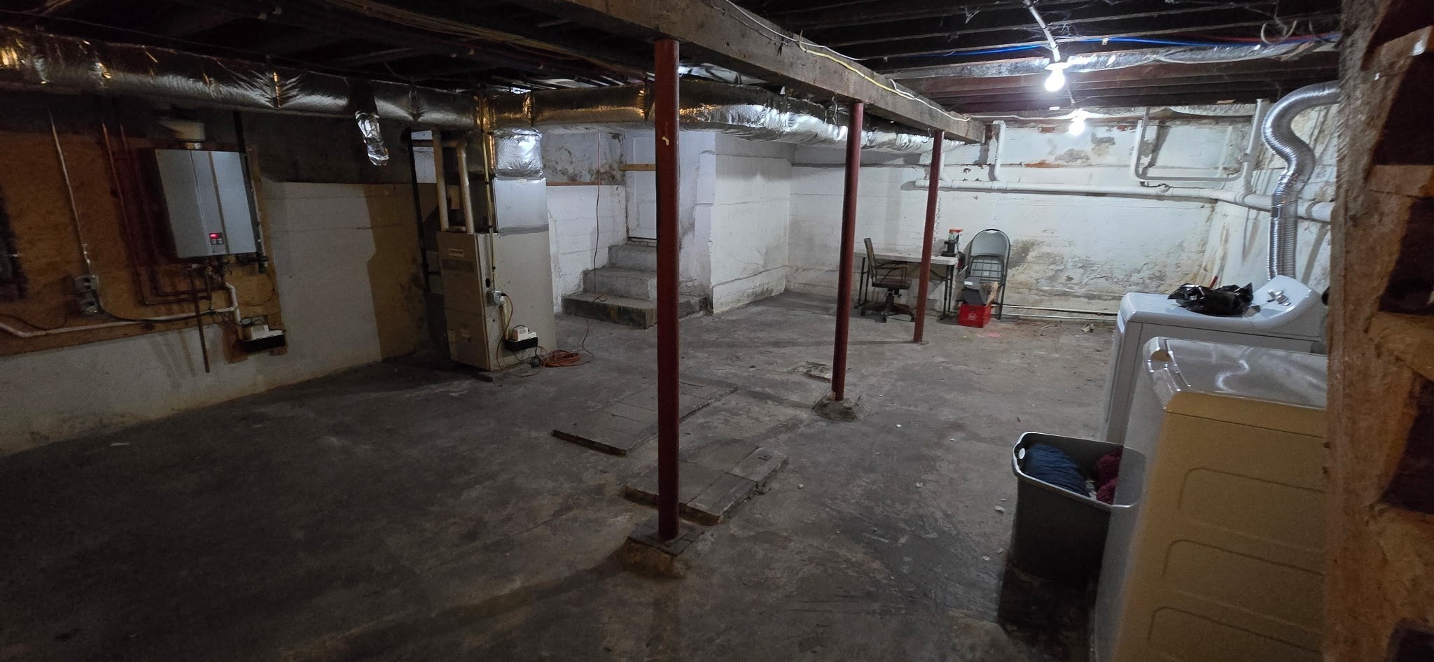 376 Ferry St Property Photo 18
