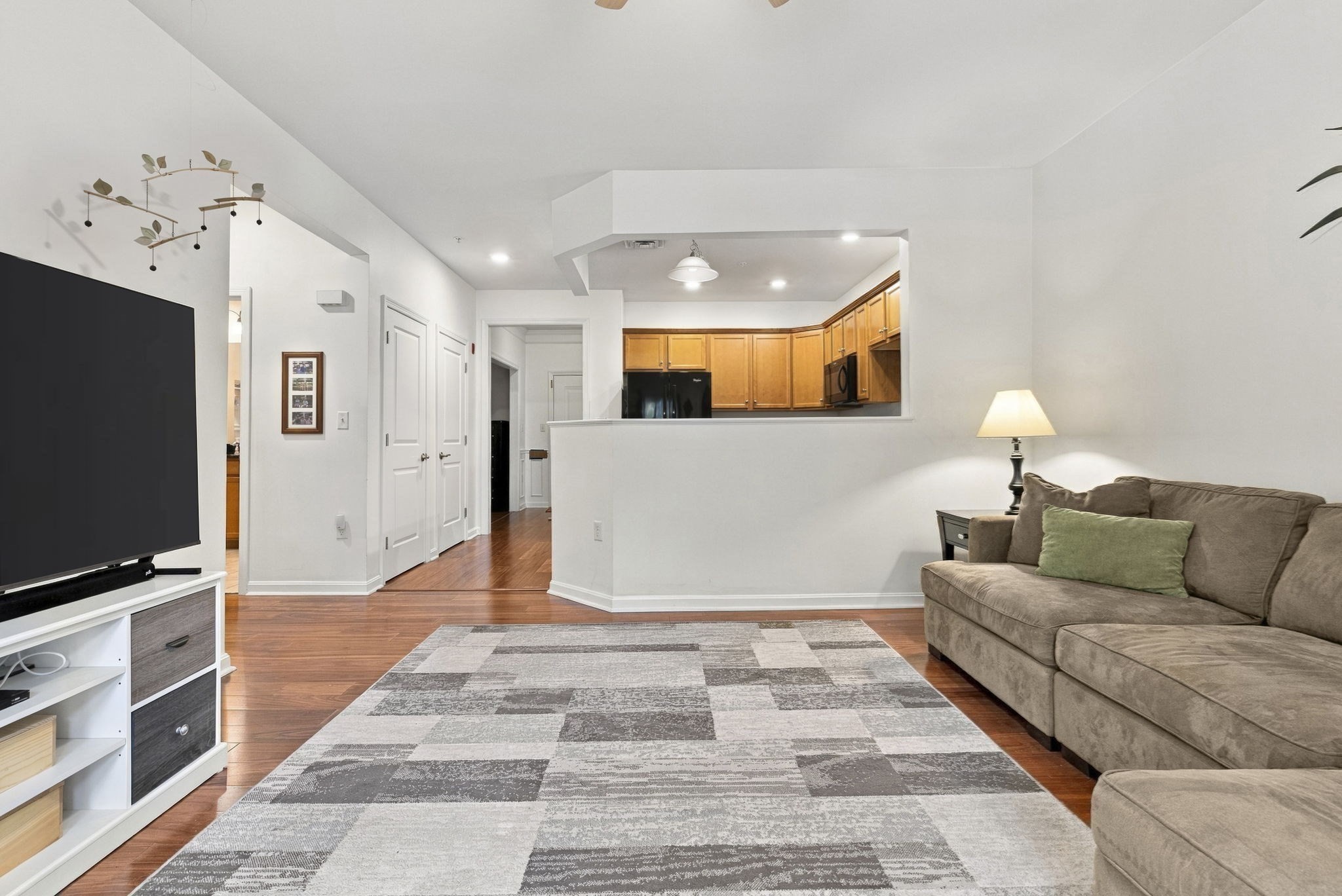 36 Augustus Ct # 1002 Property Photo 10