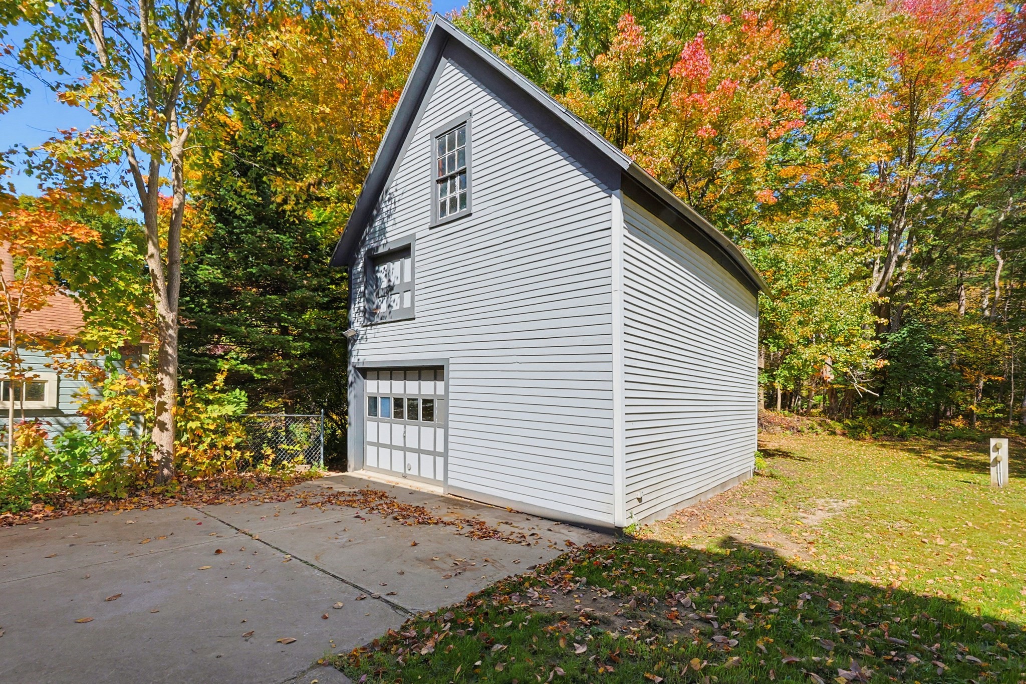 37 Logan Ave Property Photo 2