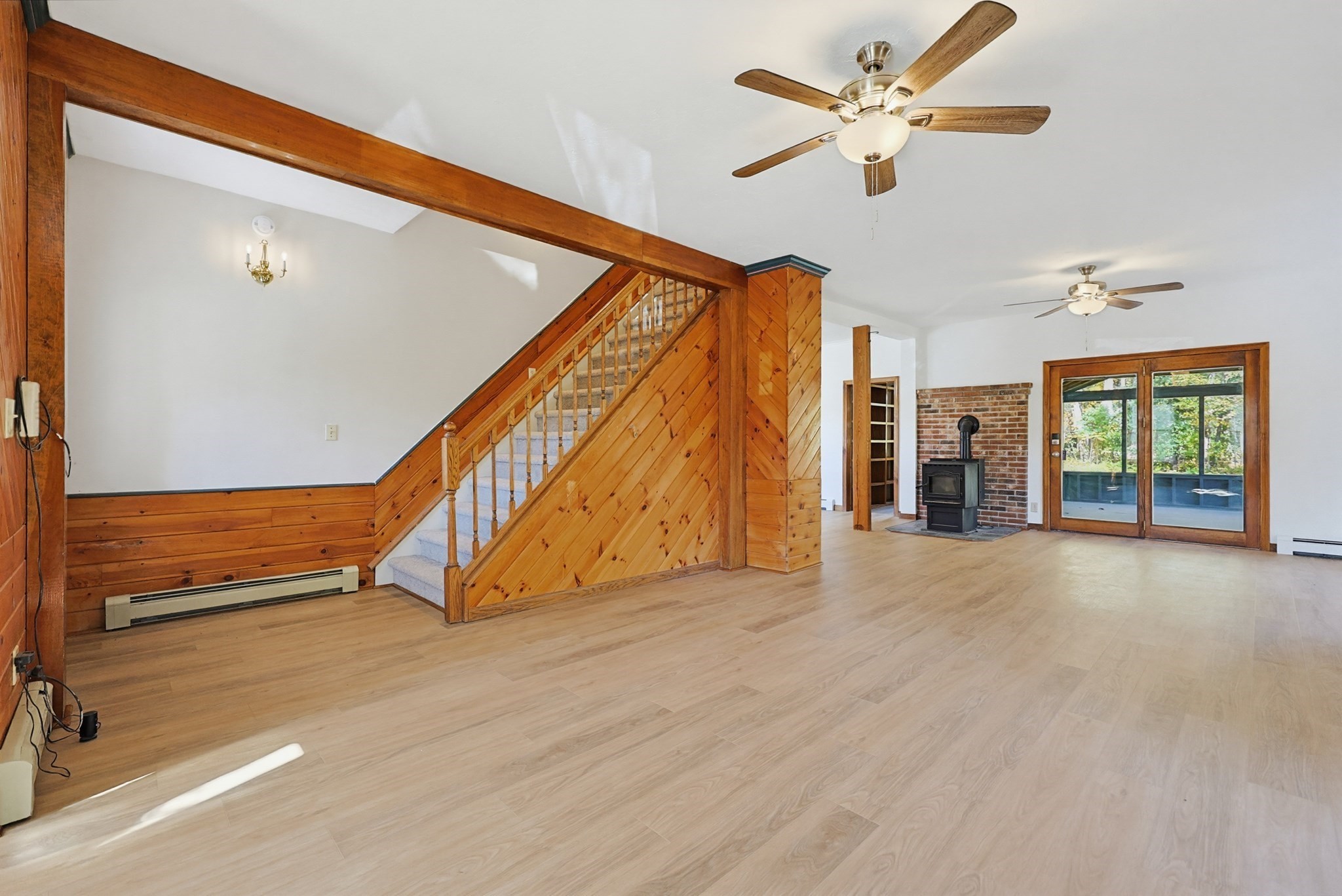 37 Logan Ave Property Photo 5
