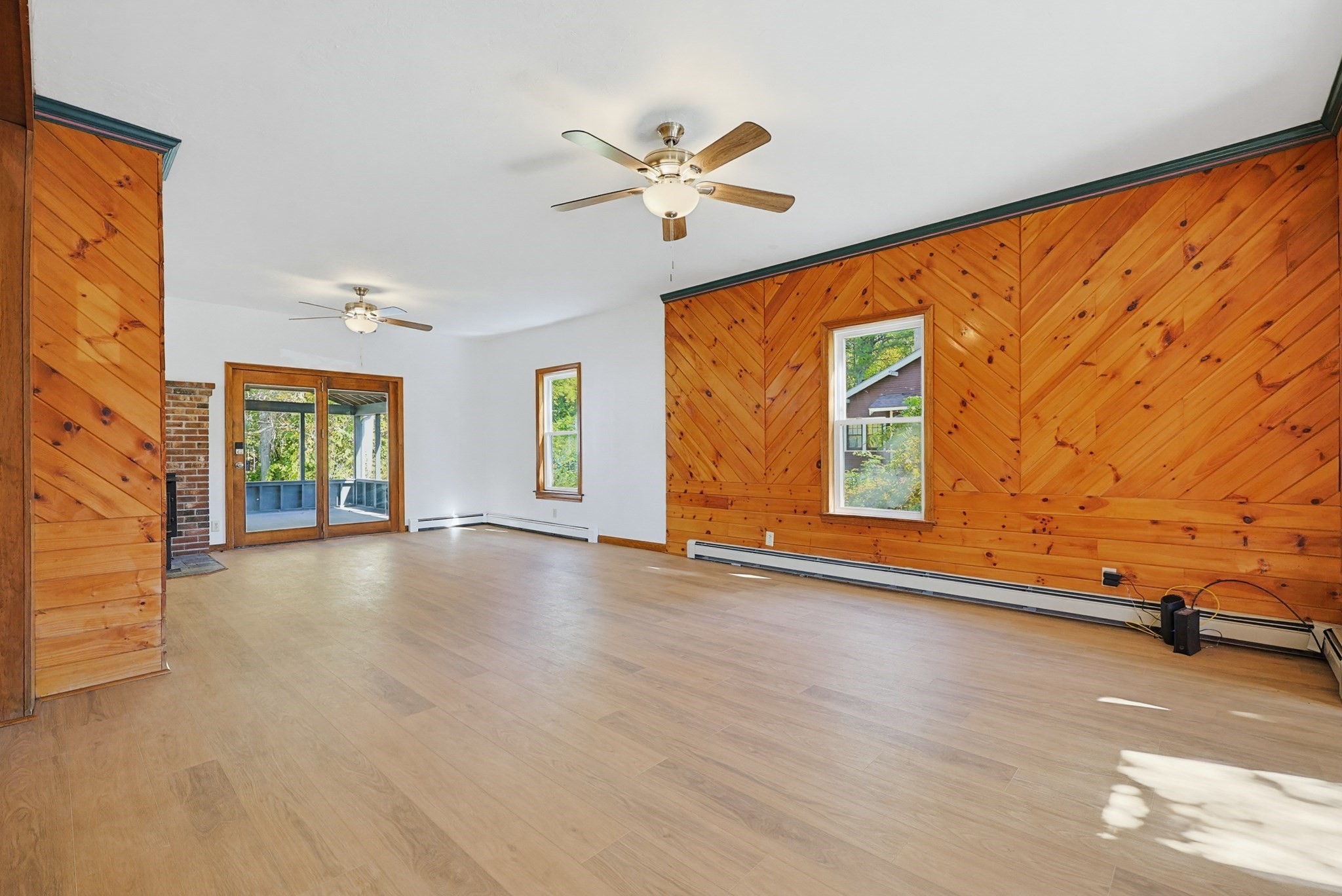 37 Logan Ave Property Photo 6