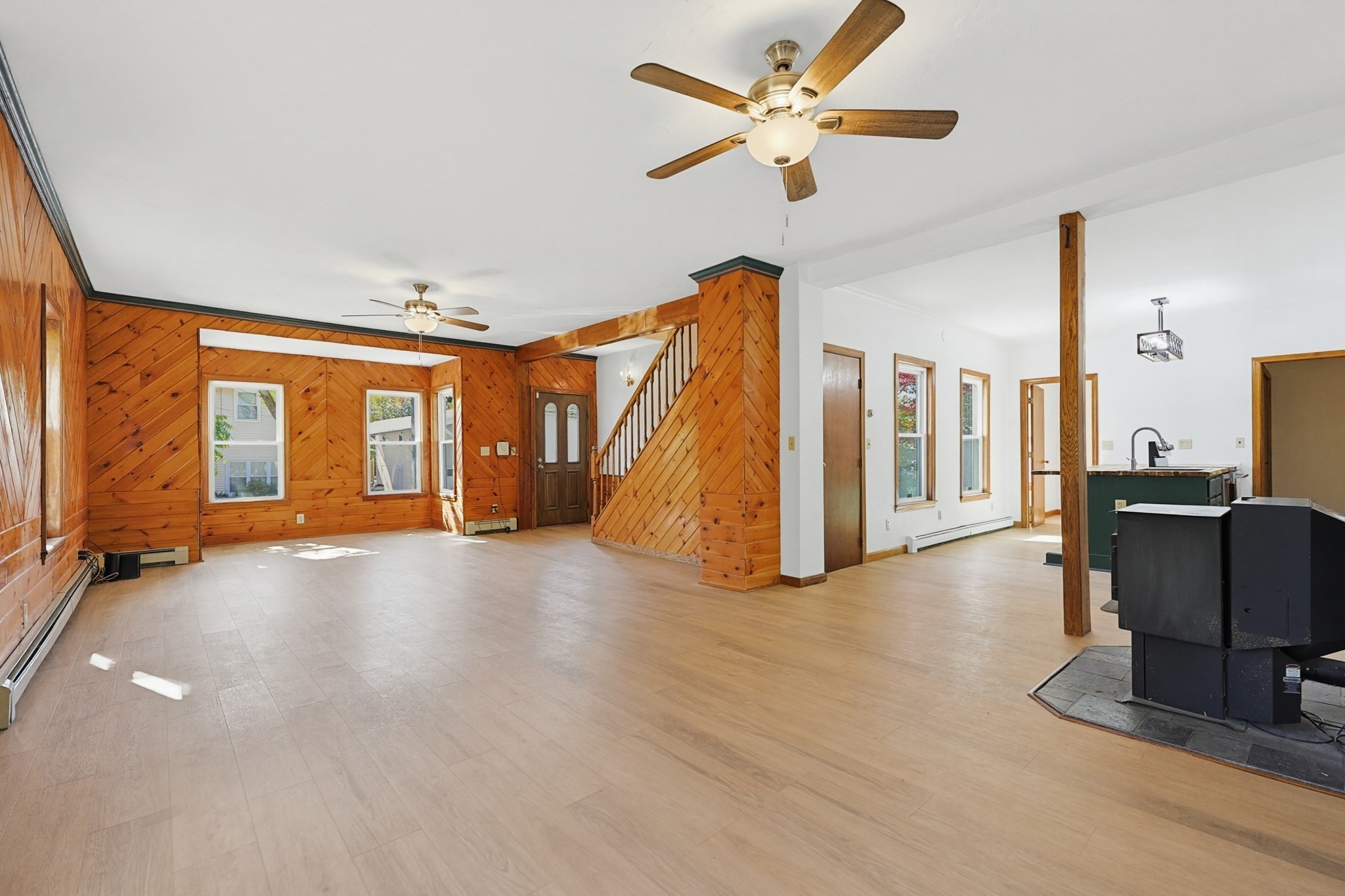 37 Logan Ave Property Photo 7