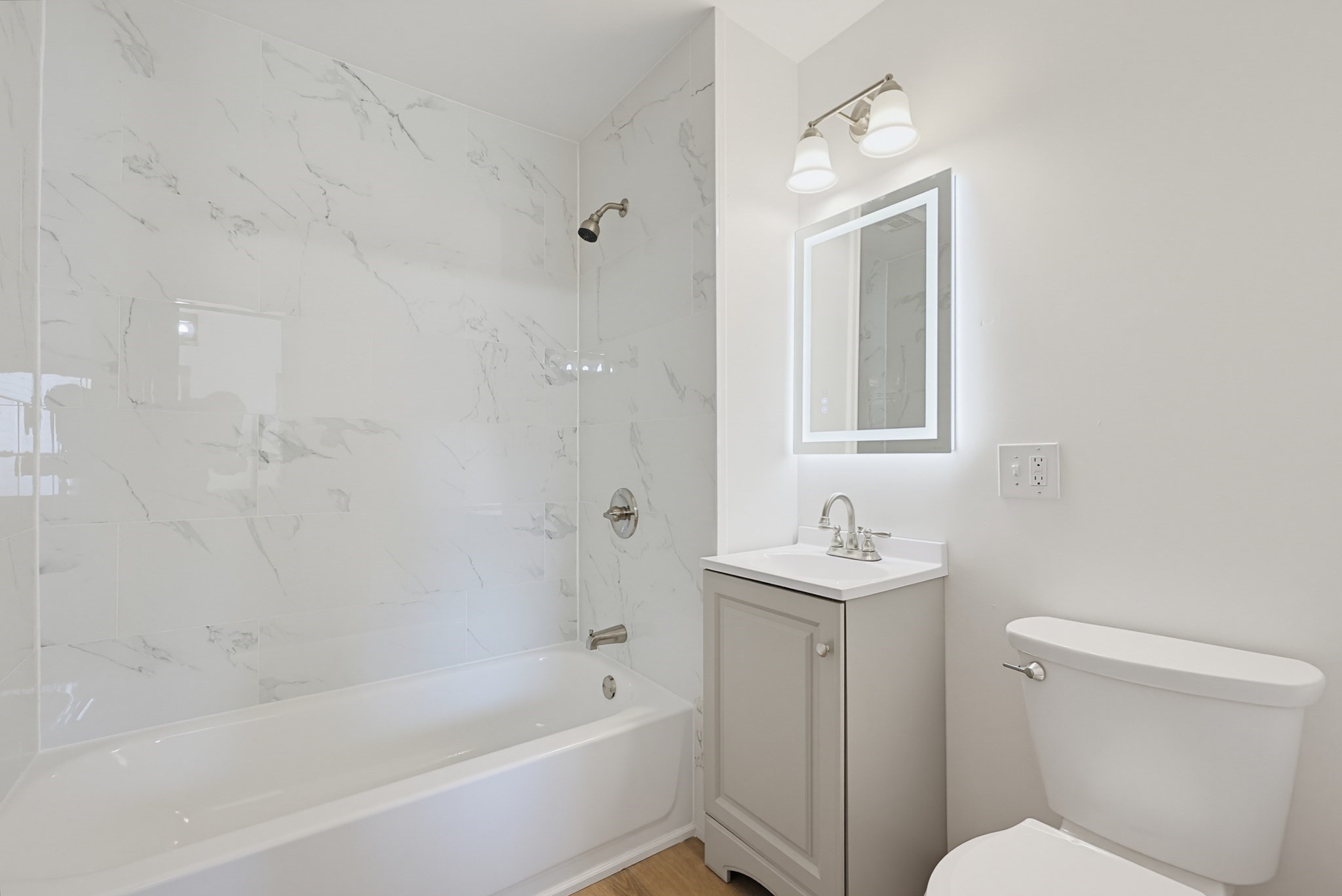 37 Logan Ave Property Photo 14