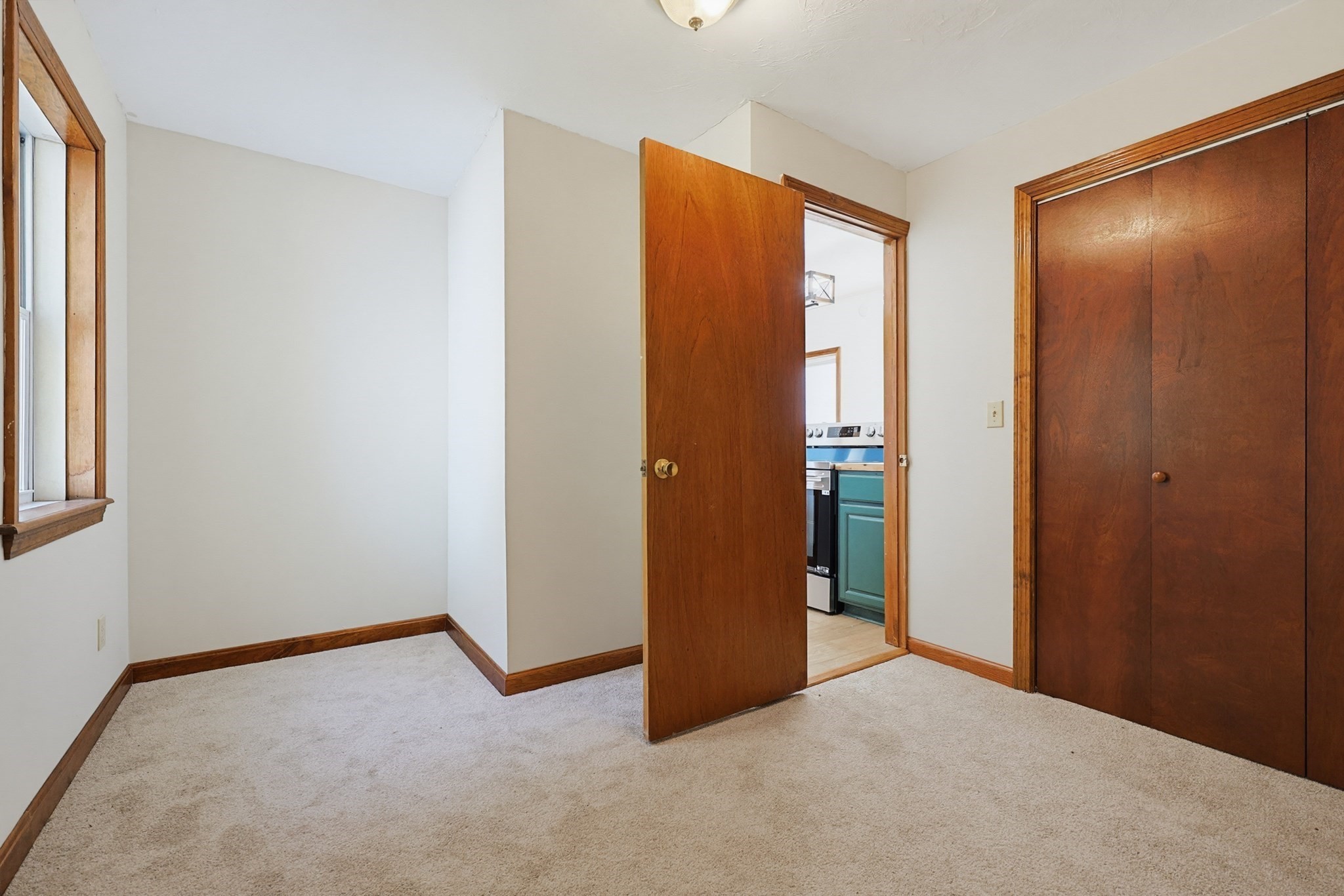 37 Logan Ave Property Photo 15