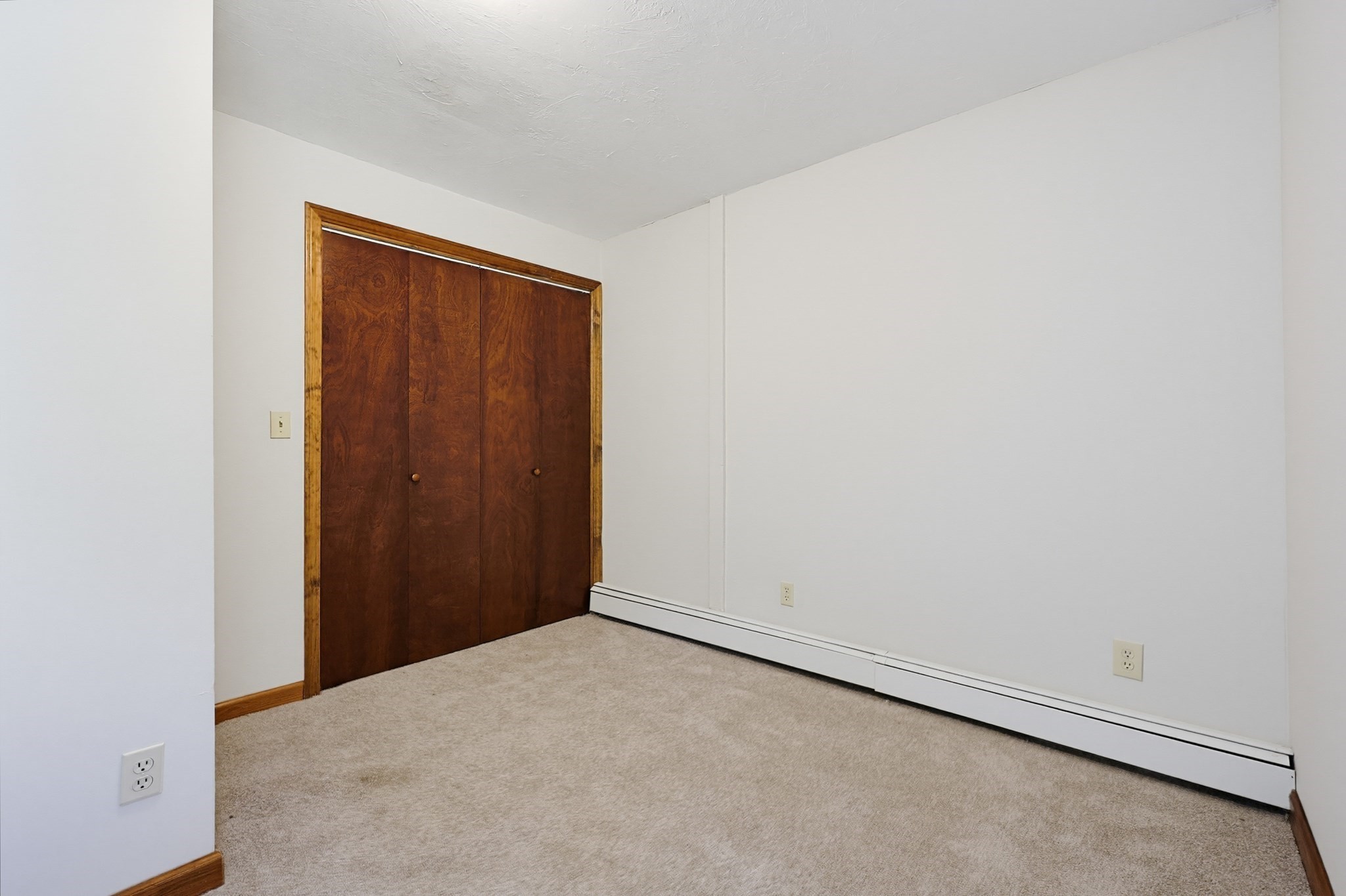 37 Logan Ave Property Photo 16